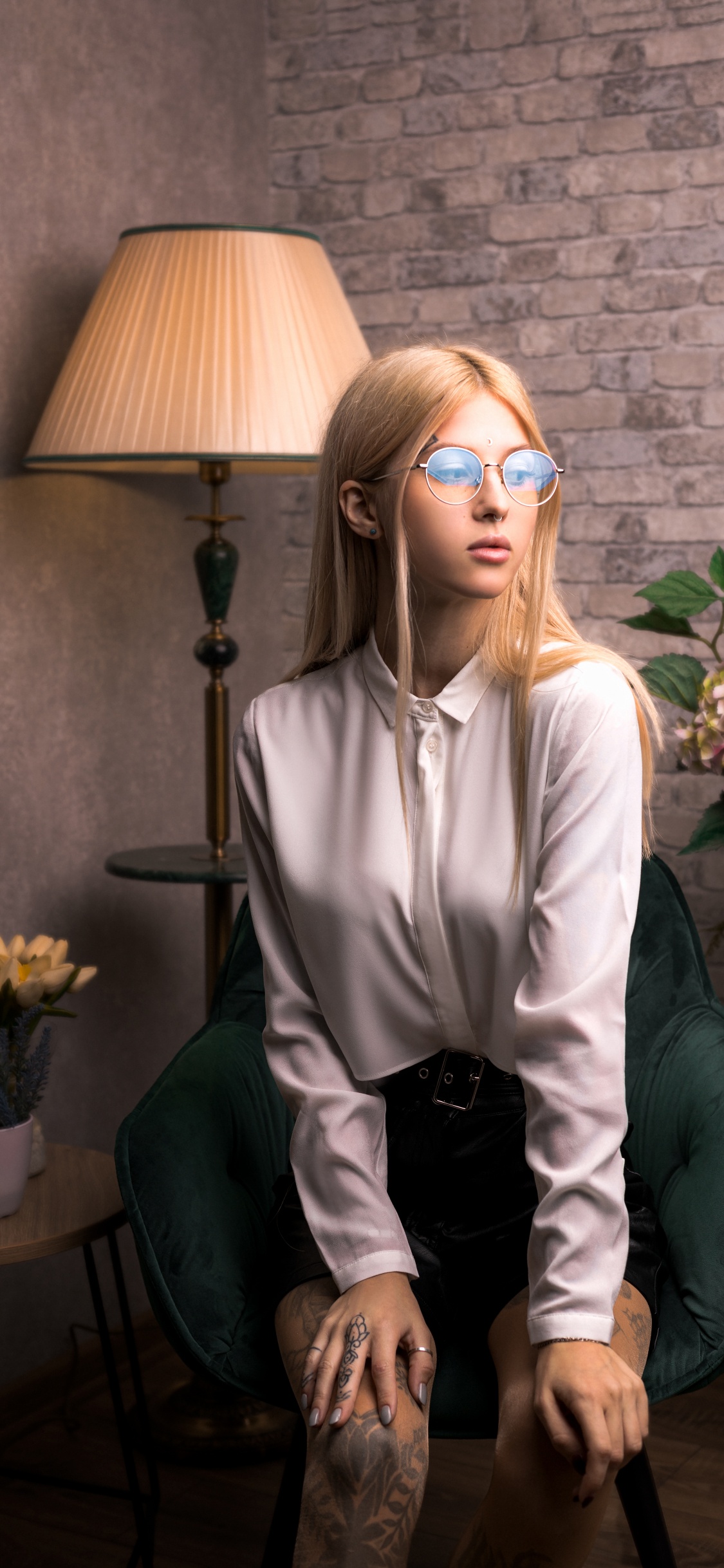 Обои красота, солнечные очки, фэшн, биология, биология человека в разрешении 1125x2436