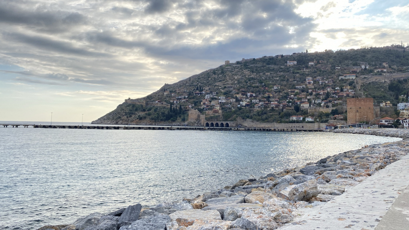 Обои кизилкуле, кзлкуле, kzl kule, облако, вода в разрешении 1366x768