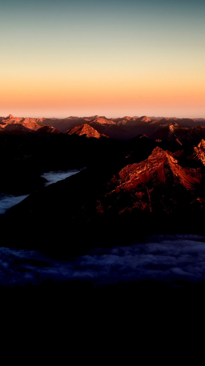 Обои атмосфера, экорегион, природный ландшафт, послесвечение, нагорье в разрешении 720x1280