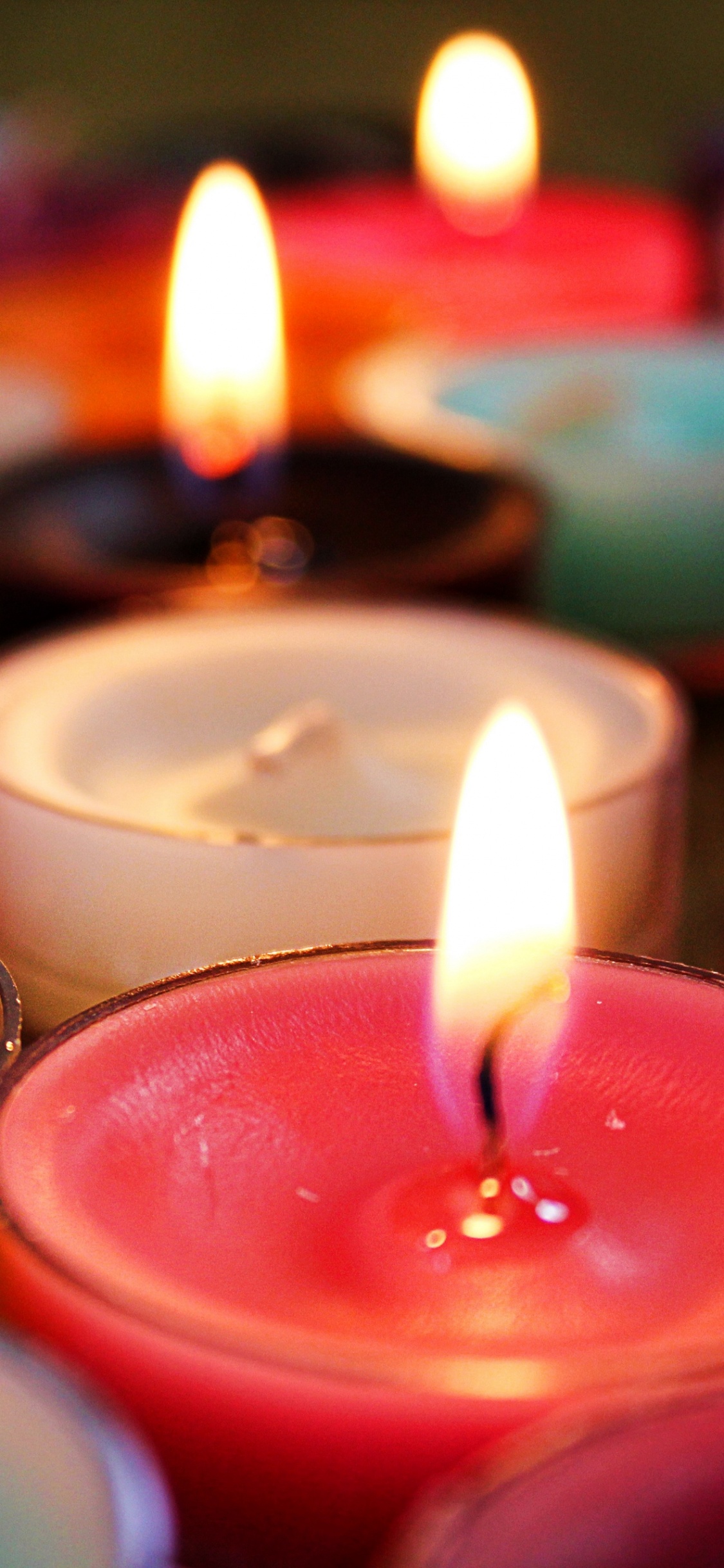 Обои свеча, фитиль, пламя, освещение, свет в разрешении 1125x2436