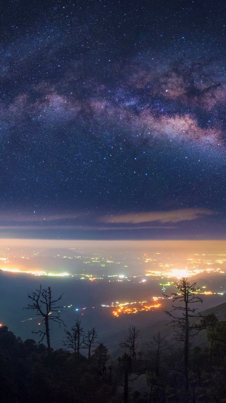 Обои Млечный Путь, вулкан, природа, ночь, атмосфера в разрешении 720x1280