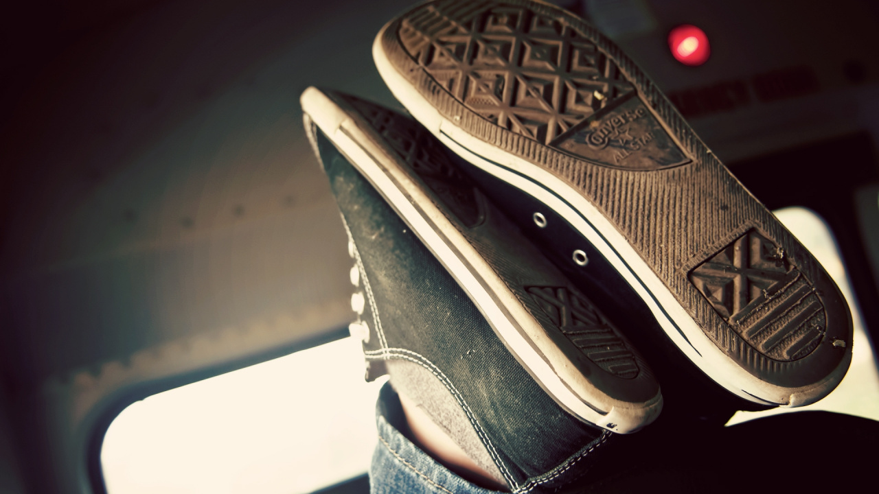 Обои обратное, башмак, кеды, коричневый цвет, открытый обуви в разрешении 1280x720