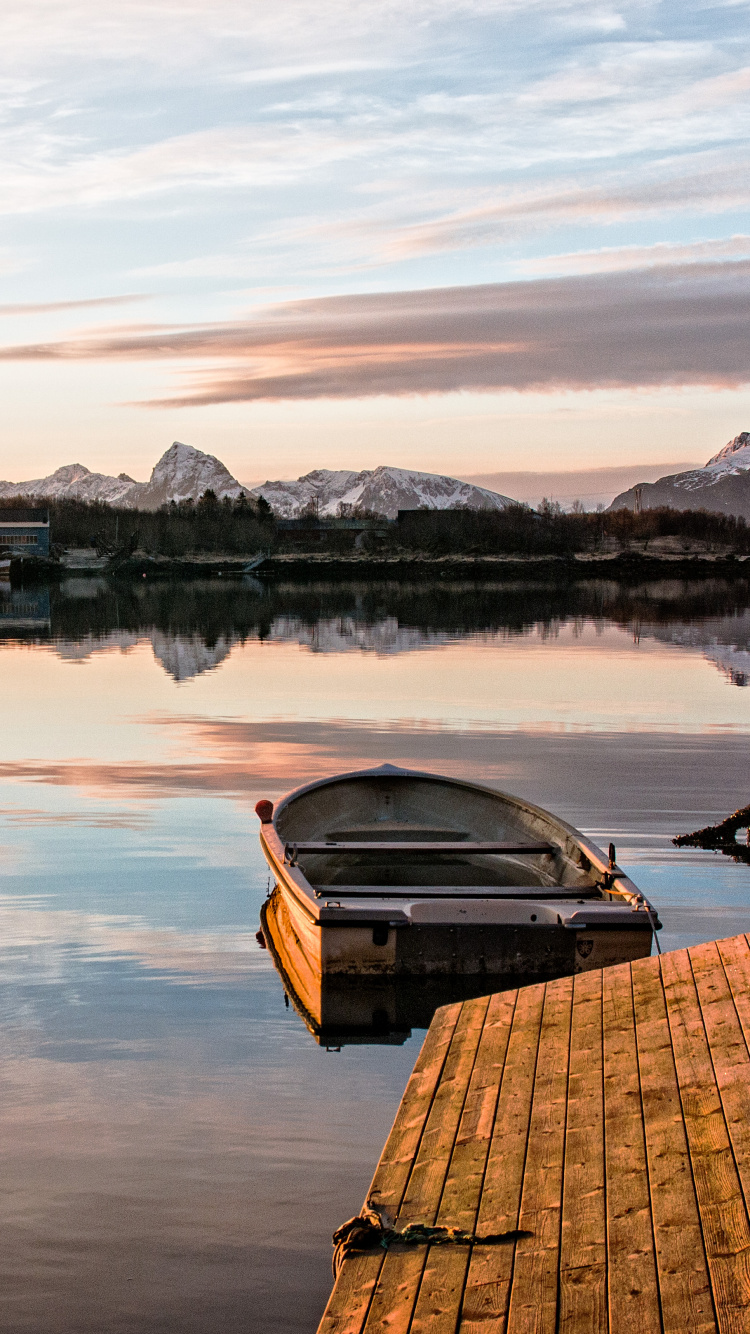 Обои отражение, житель Запада, Лофотен, облако, вода в разрешении 750x1334