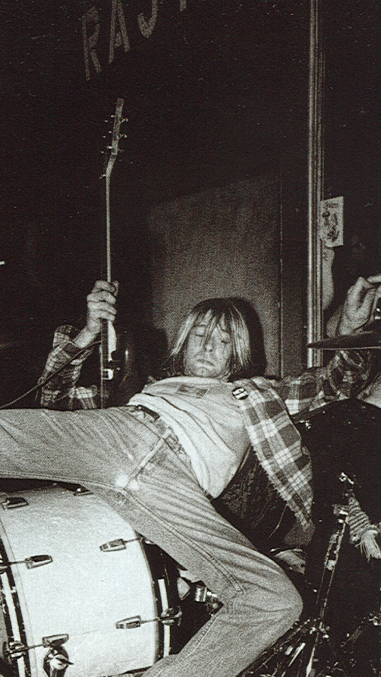 Обои нирвана, гранж, музыка, Альбом, прямой эфир в разрешении 750x1334