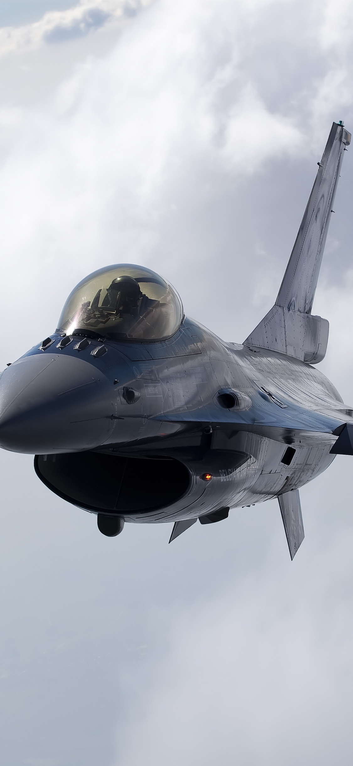 Обои самолеты F 16 Файтинг Фолкон, военный самолет, самолеты, реактивный самолет, самолет в разрешении 1125x2436