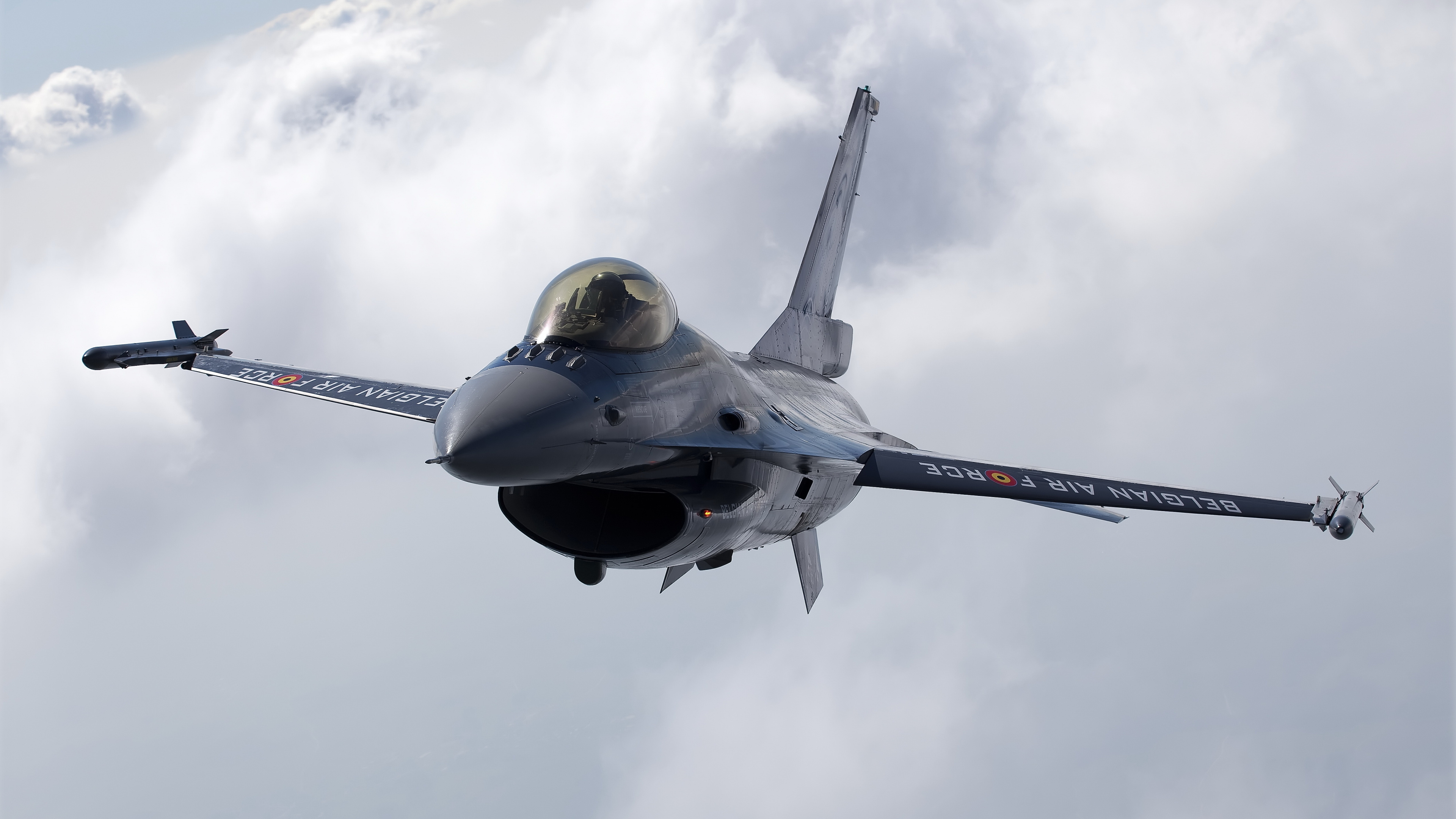 Обои самолеты F 16 Файтинг Фолкон, военный самолет, самолеты, реактивный самолет, самолет в разрешении 3840x2160