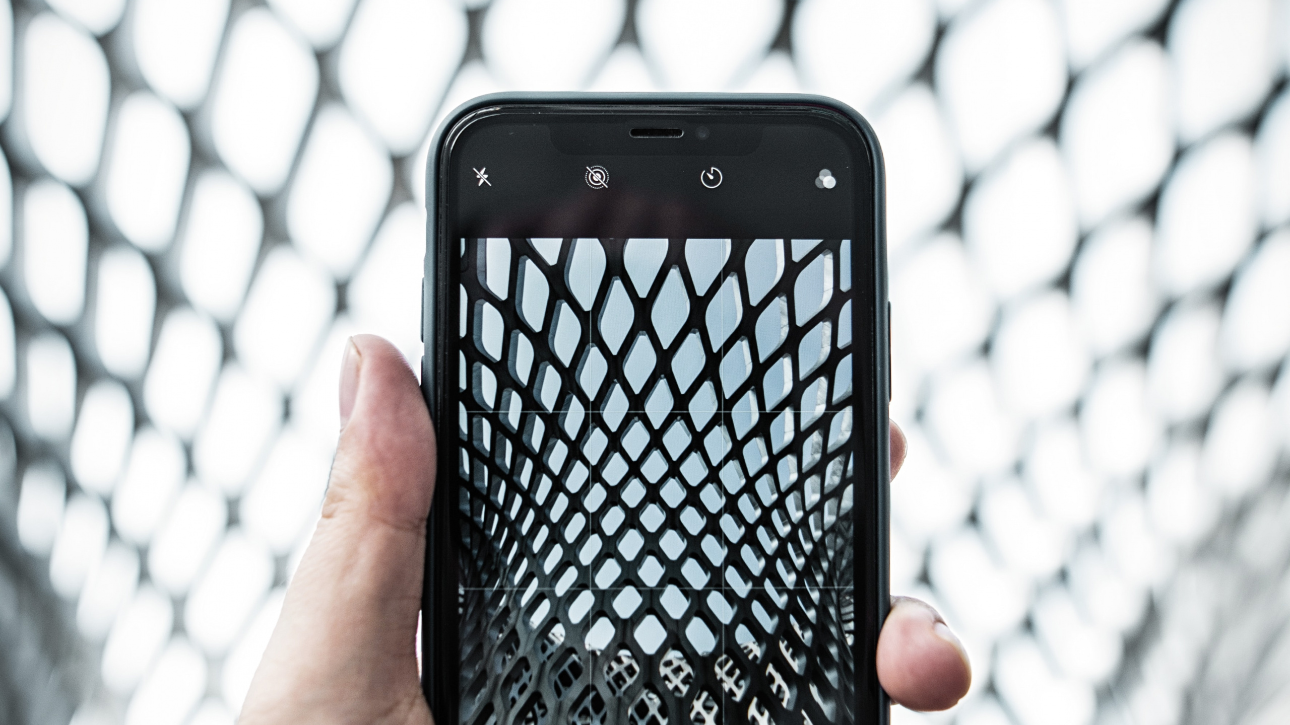 Обои технологии, смартфон, сетка м, андроид, телефон в разрешении 2560x1440