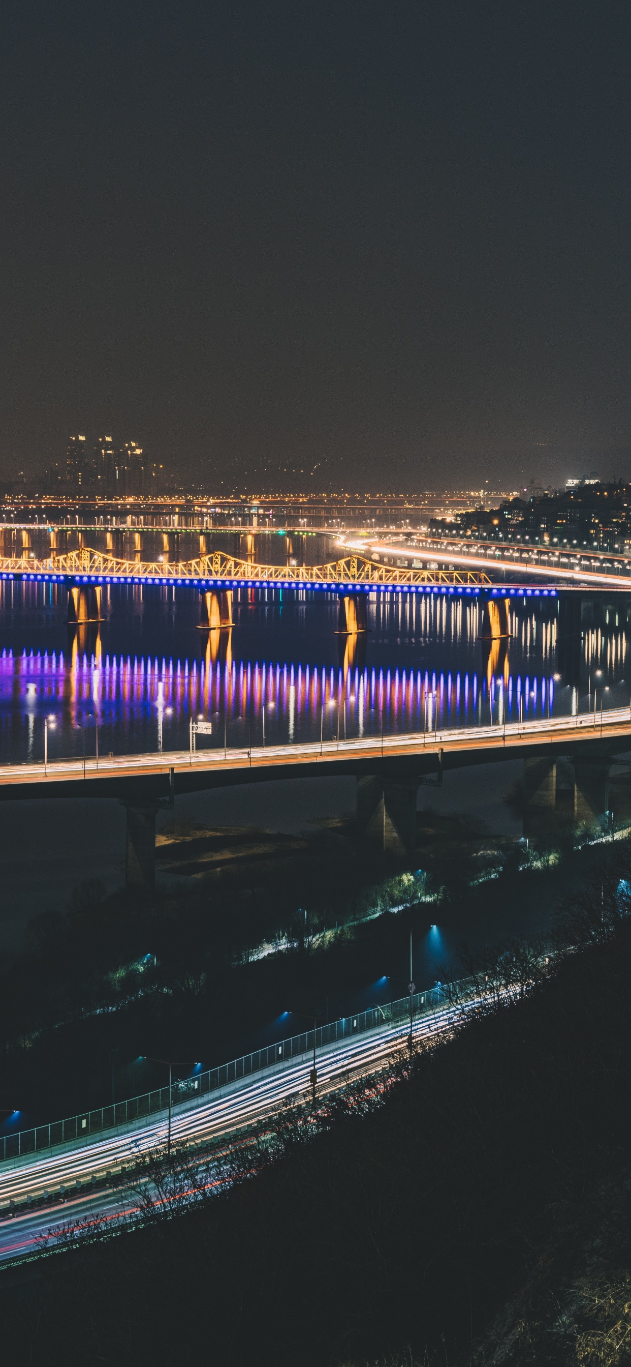 Обои мост, дорога, ночь, свет, путепровод в разрешении 1242x2688