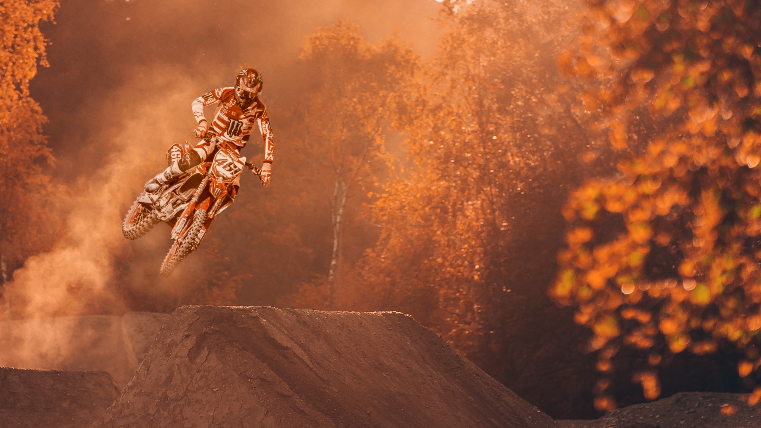 Обои велосипед, мотоцикл, мотоцикл стантрайдинга, тепло, космос в разрешении 2560x1440