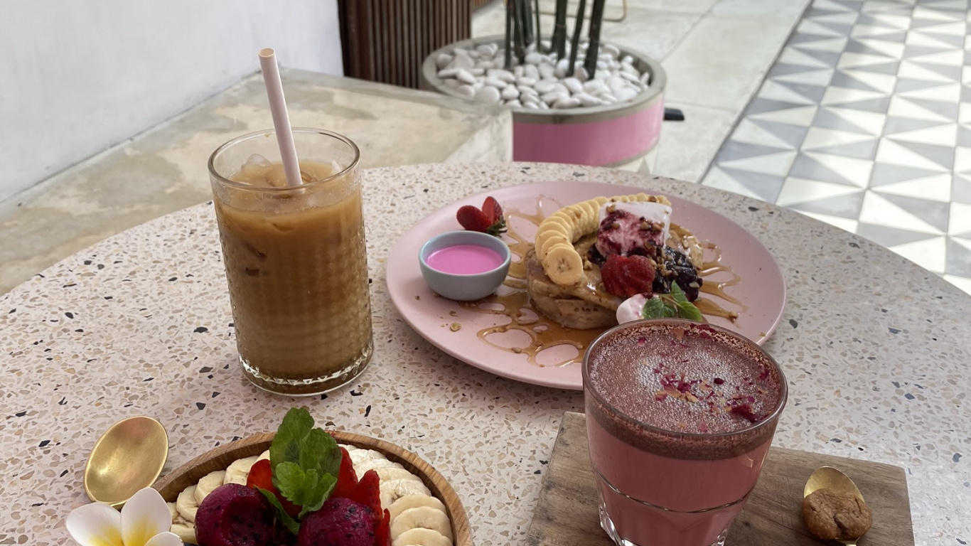 Обои бали, поздний завтрак, завтрак, замороженный десерт, пища в разрешении 1366x768