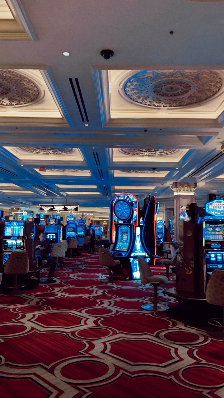 Обои Лас Вегас, США, зал, синий, освещение в разрешении 720x1280