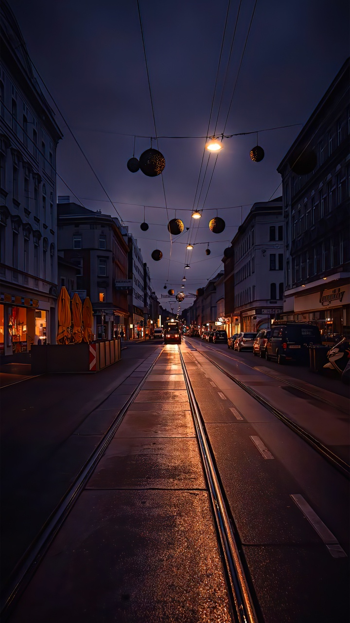 Обои здание, атмосфера, окно, дорожное покрытие, инфраструктура в разрешении 720x1280