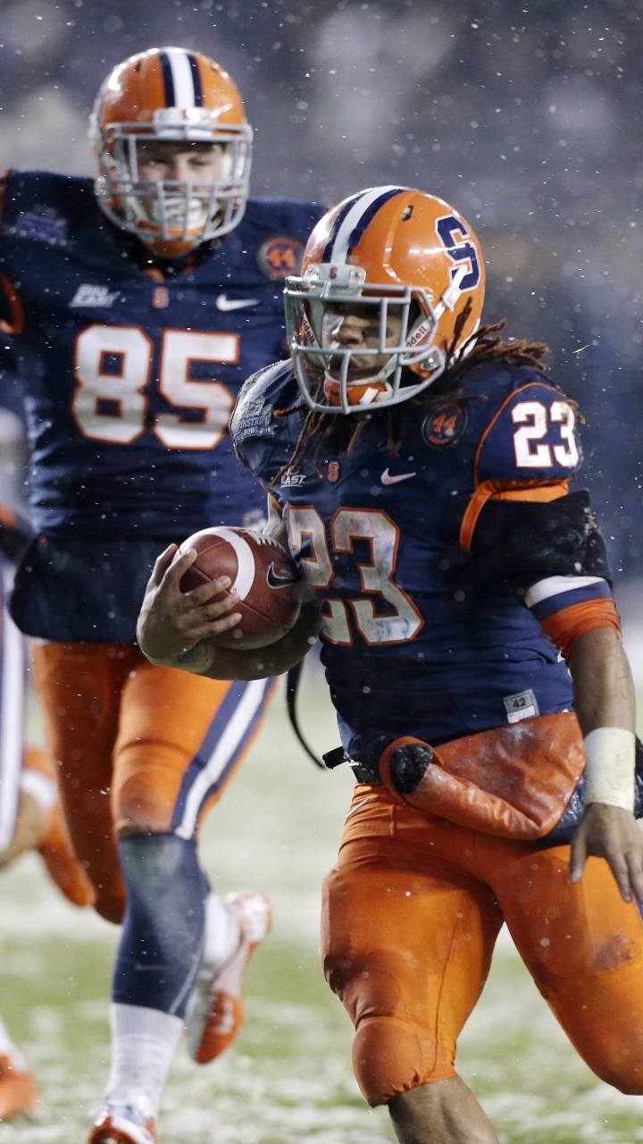 Обои футбольный шлем, американский футбол, Футбол из шести человек, канадский футбол, футбольное поле футбол в разрешении 720x1280