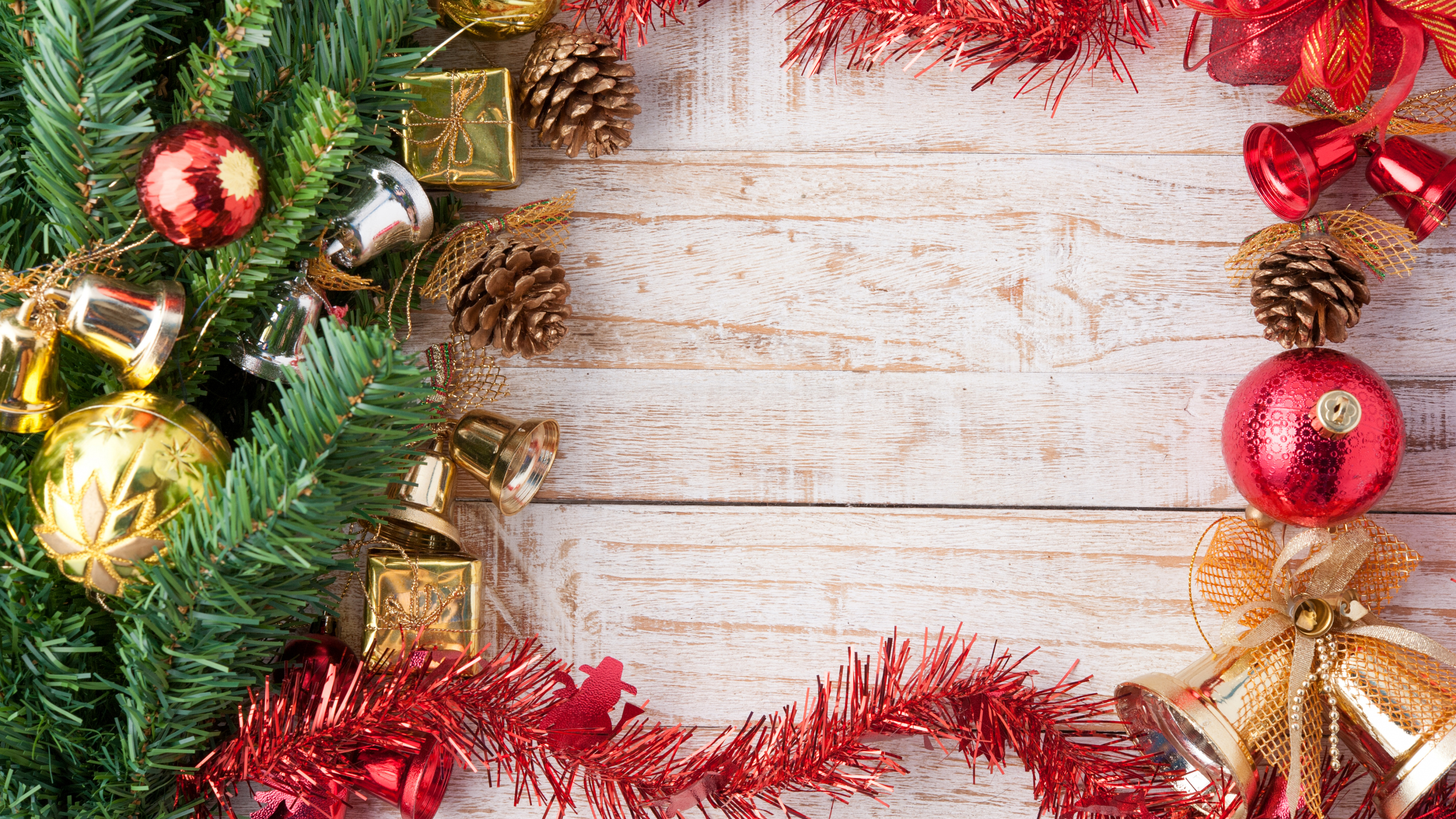 Обои семейства сосновых, Рождество, праздник, Рождественские украшения, вечнозеленое растение в разрешении 3840x2160