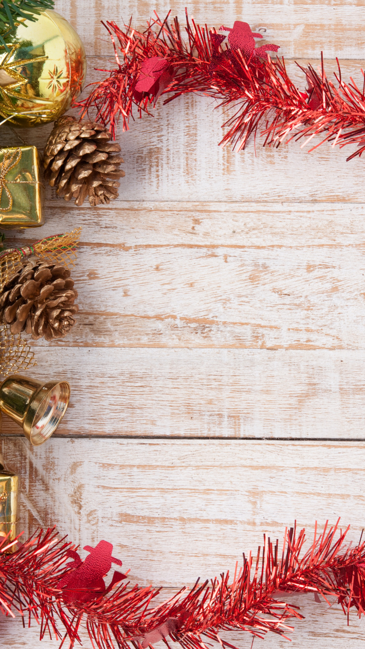 Обои семейства сосновых, Рождество, праздник, Рождественские украшения, вечнозеленое растение в разрешении 750x1334