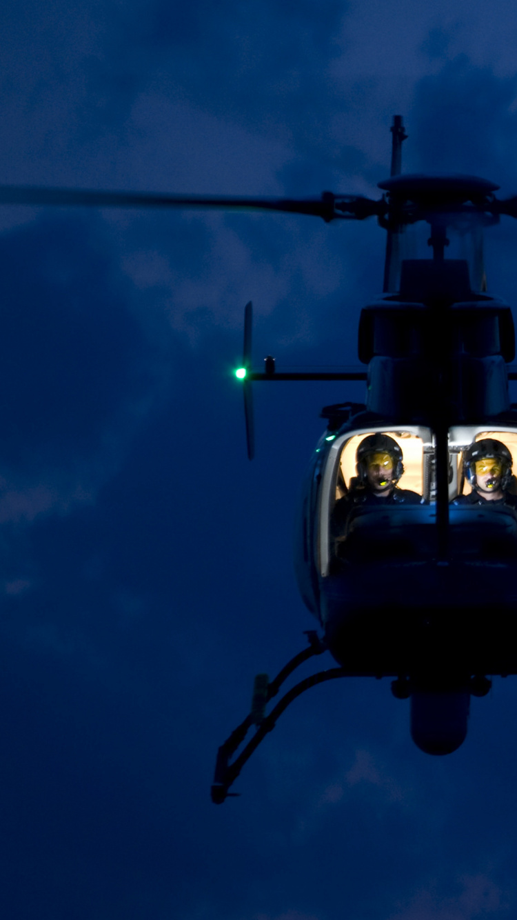 Обои авиация, винтокрылая машина, аэрокосмическая техника, облако, небо в разрешении 750x1334