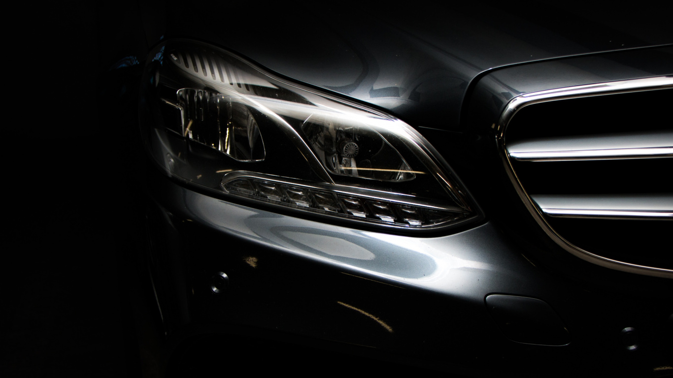 Обои авто, фара, решетка, автомобильное освещение, mercedes benz в разрешении 1366x768