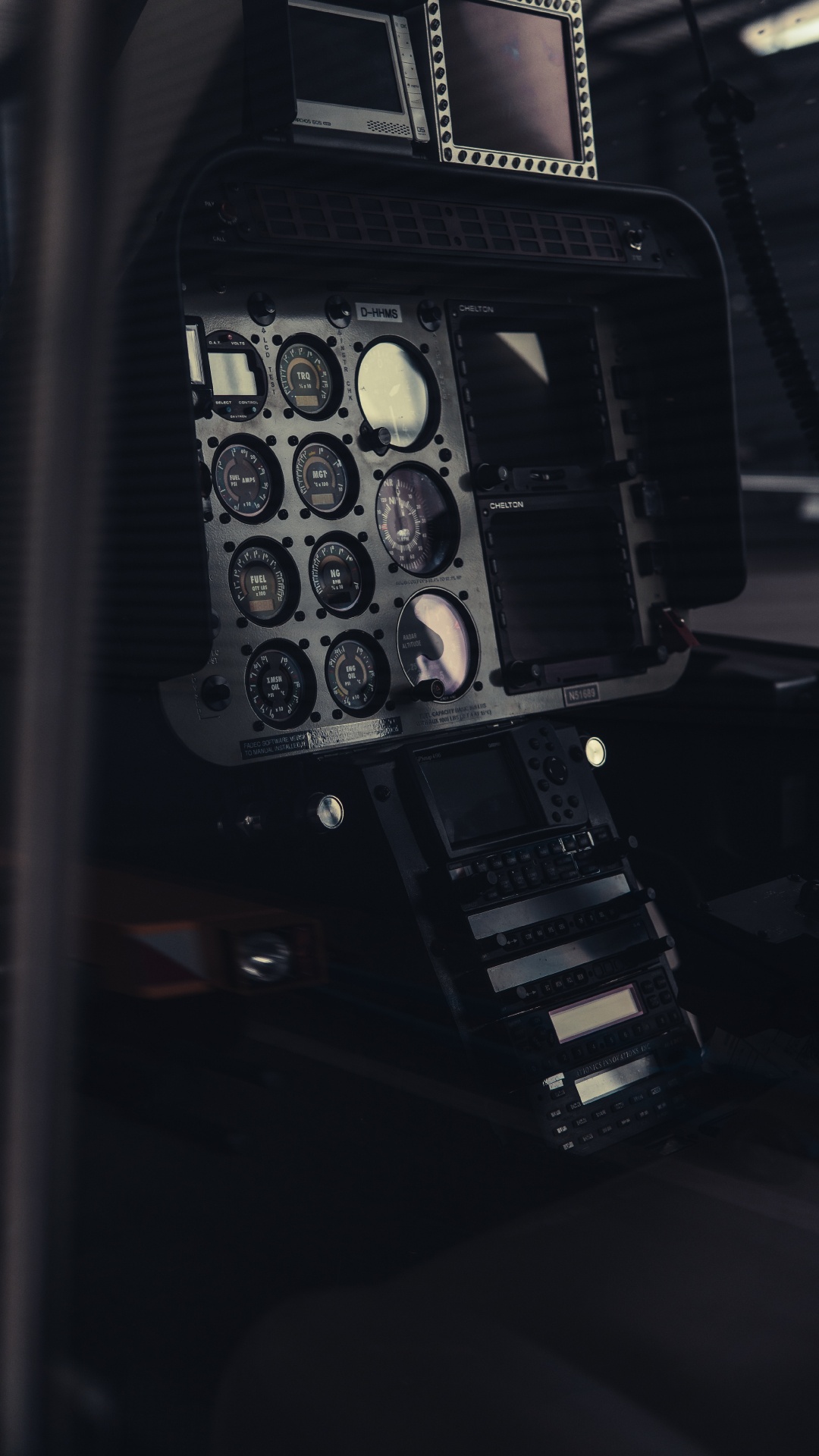 Обои кубрик, самолеты, самолет, технологии, летчик в разрешении 1080x1920