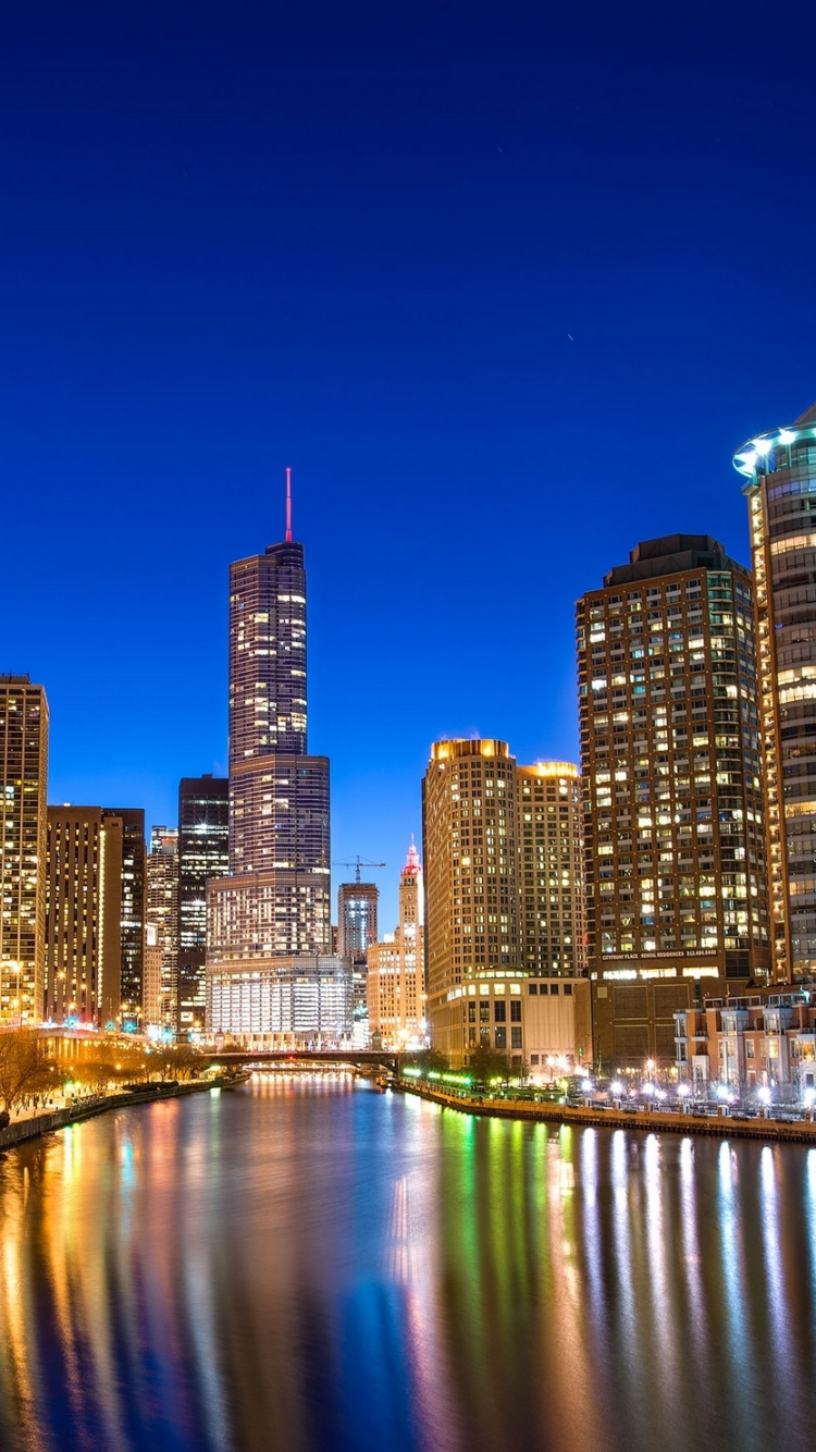 Обои канун Нового года, Новый год, город, городской пейзаж, метрополия в разрешении 750x1334