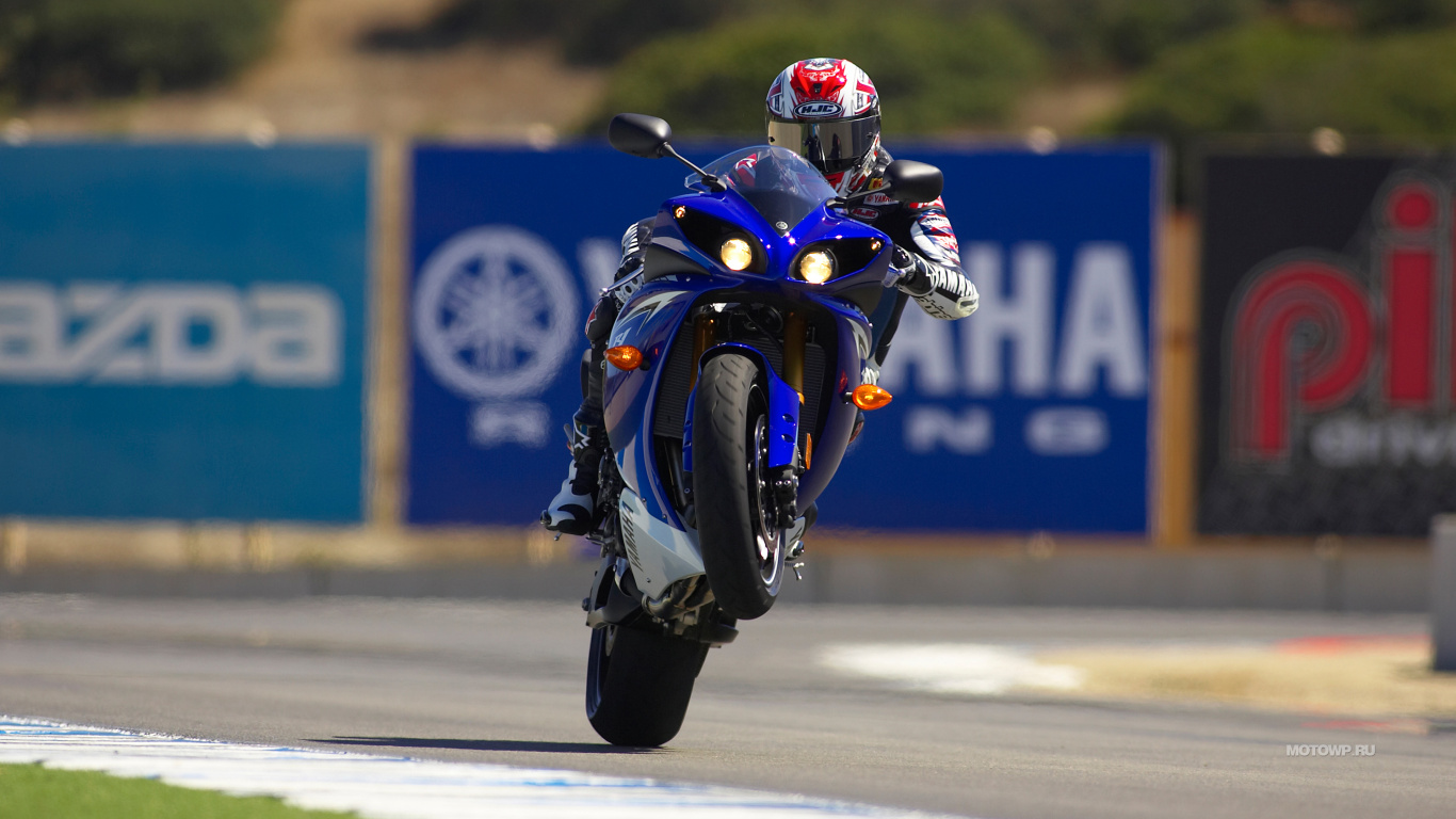 Обои супербайк, мотоцикл, гоночный, автоспорт, мотоспорт в разрешении 1366x768