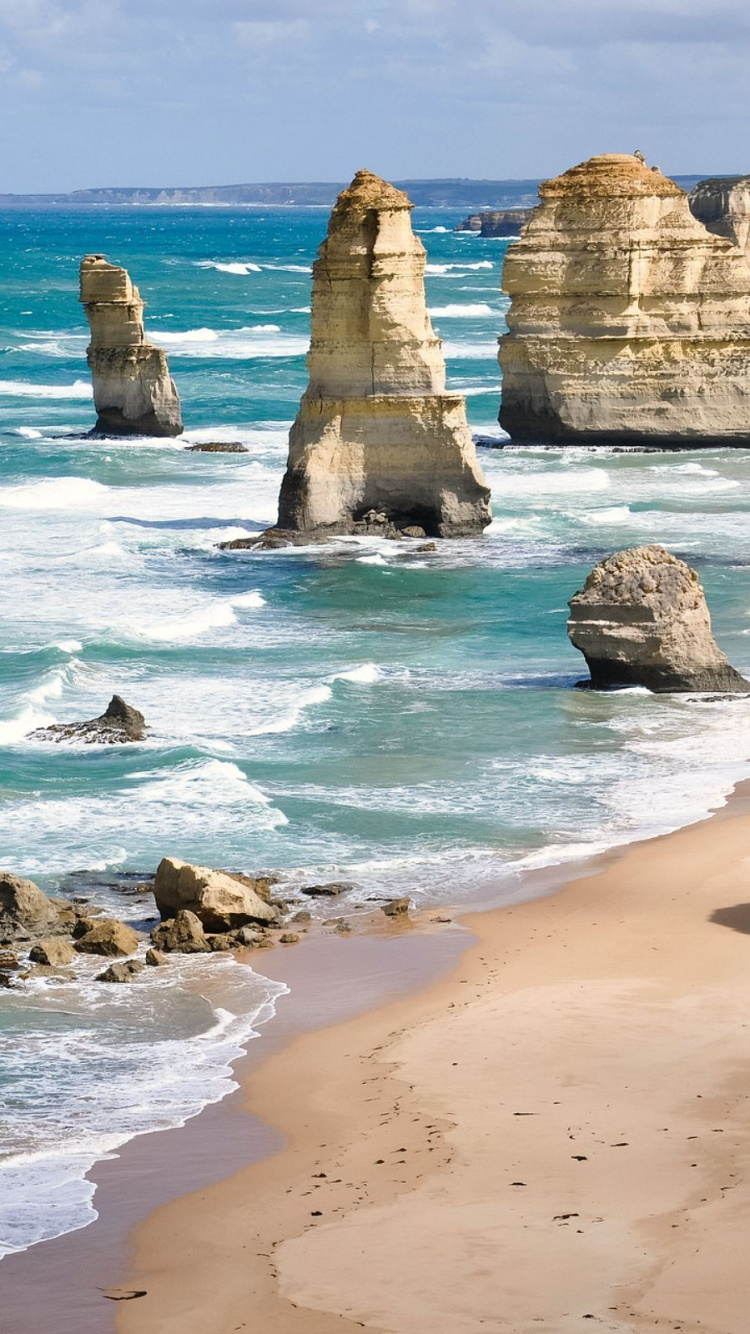 Обои водоем, побережье, море, рок, берег в разрешении 750x1334