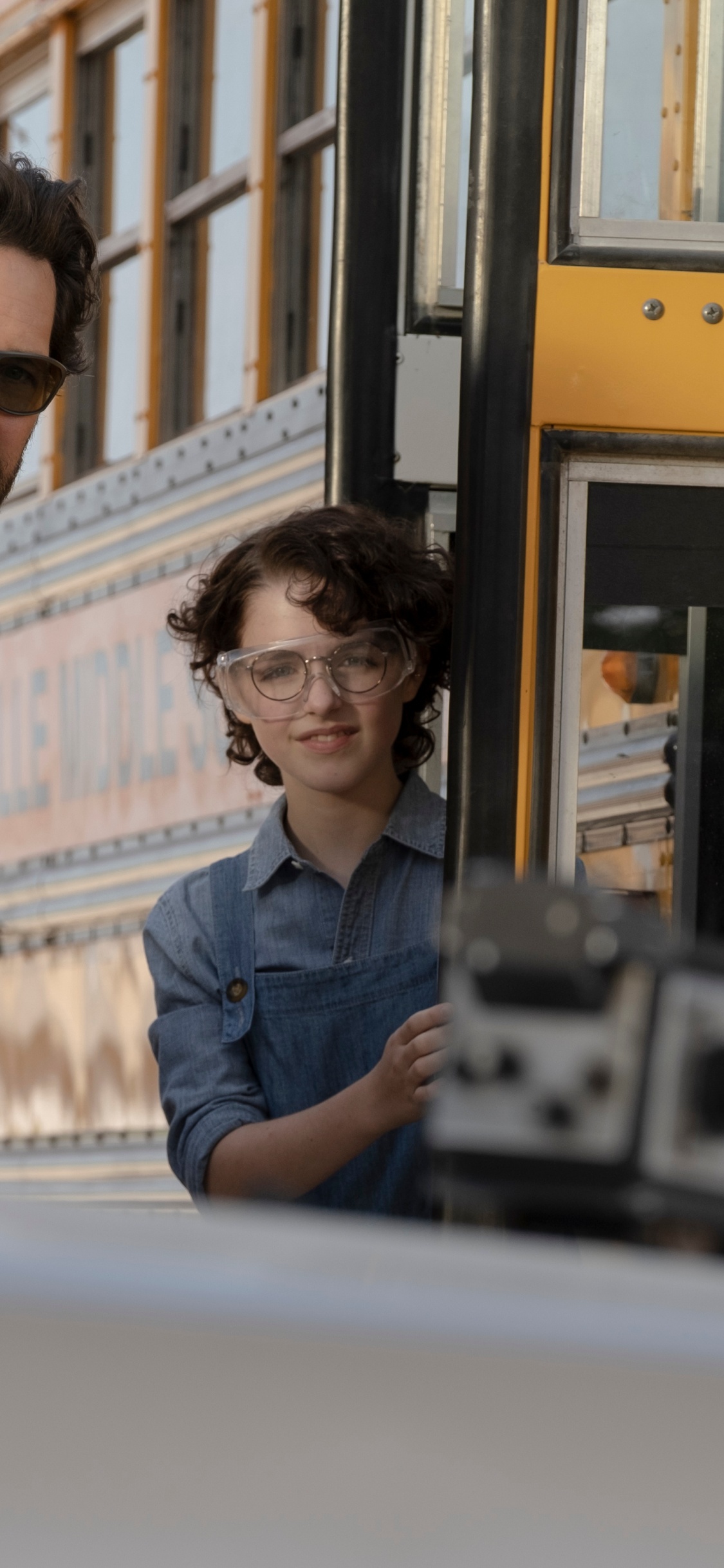 Обои Охотники за привидениями: Наследники, иван рейтман, охотник за привидениями, Джейсон Райтман, ivo shandor в разрешении 1125x2436