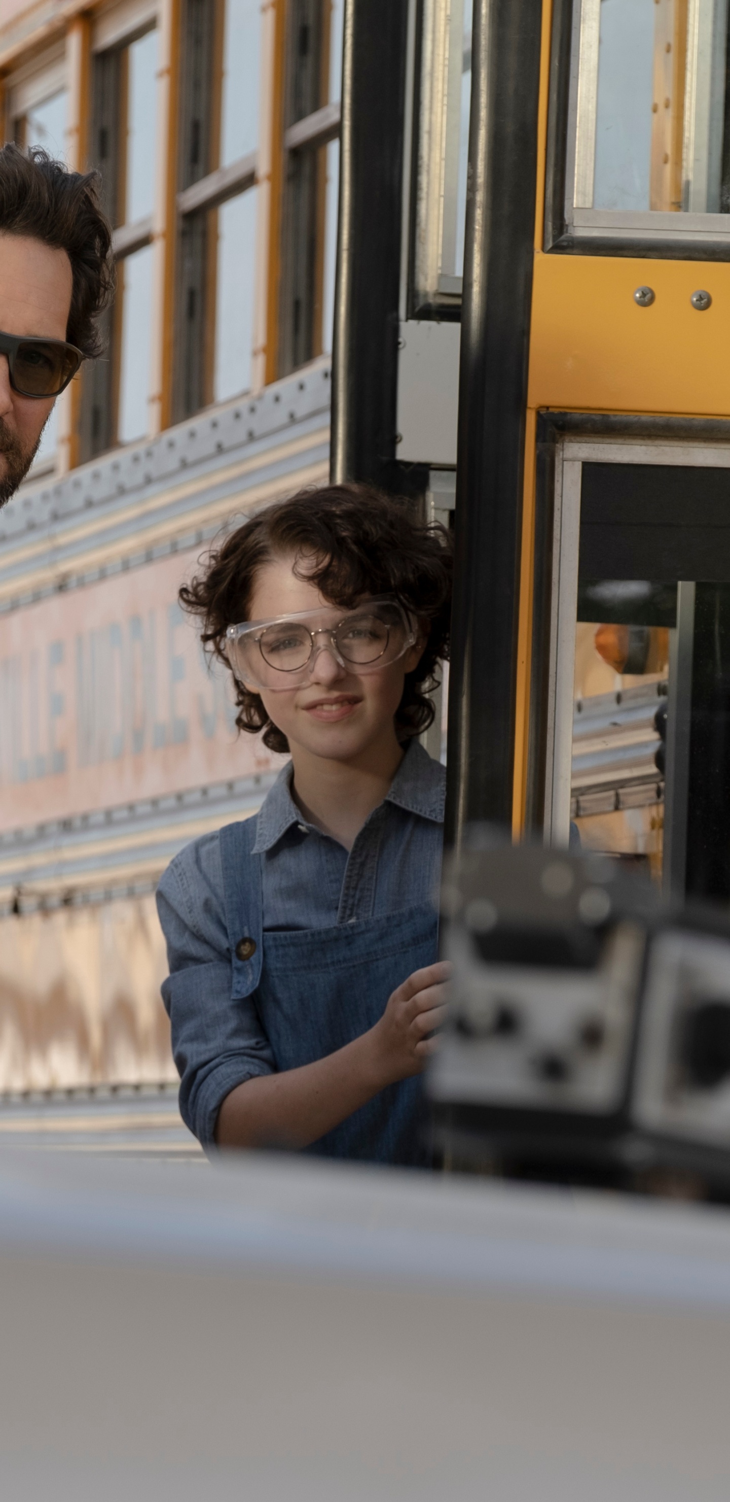 Обои Охотники за привидениями: Наследники, иван рейтман, охотник за привидениями, Джейсон Райтман, ivo shandor в разрешении 1440x2960