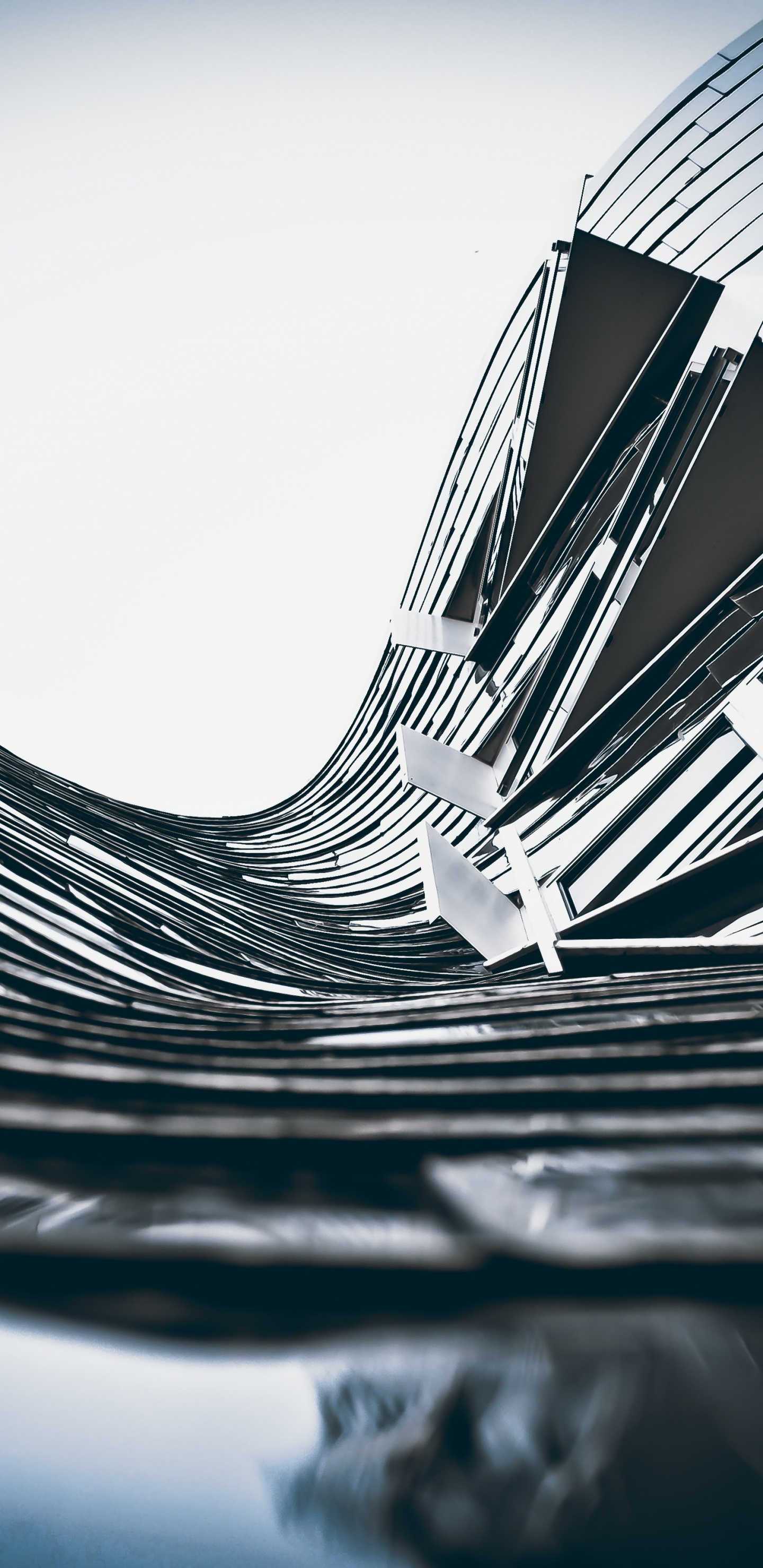 Обои небоскреб, современная архитектура, вода, архитектура, монохромный в разрешении 1440x2960