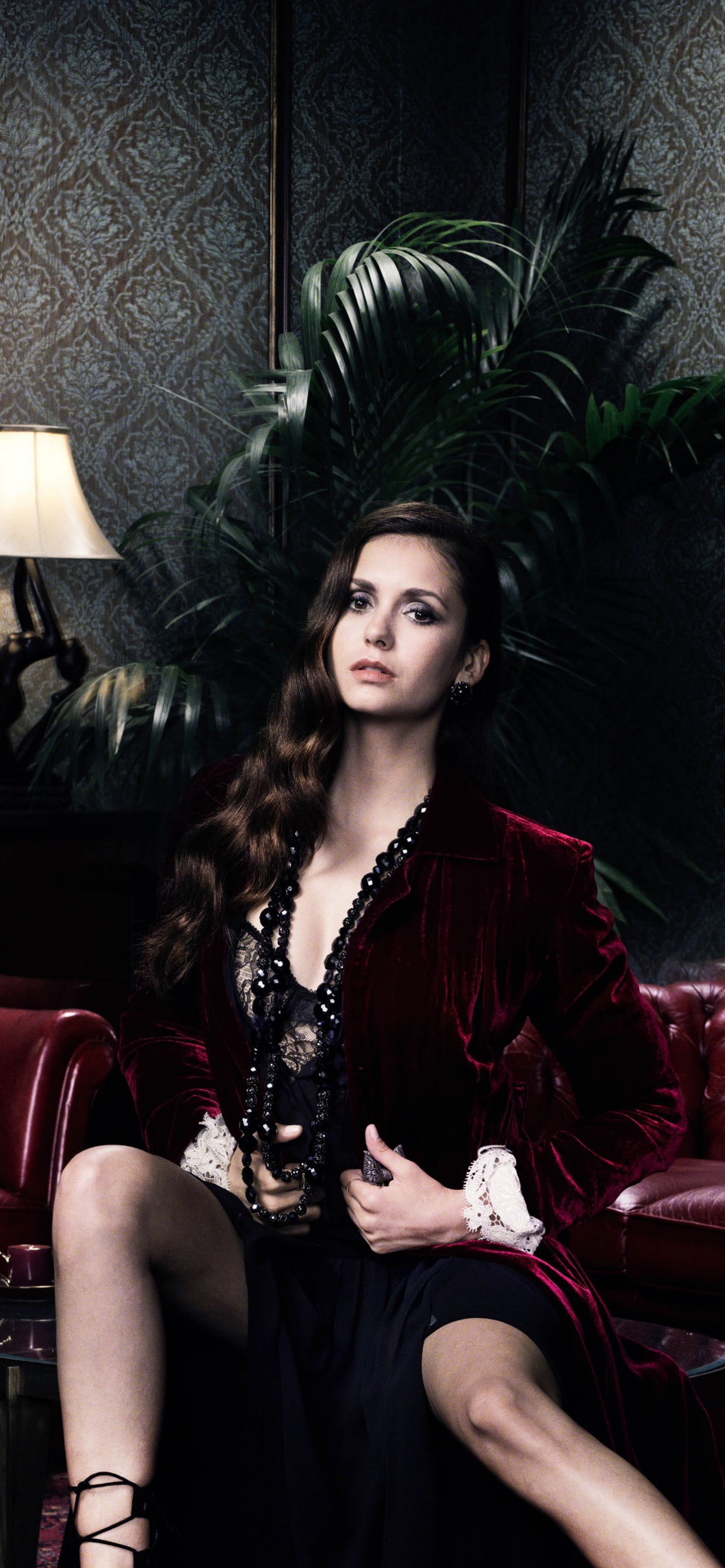 Обои джентльмен, Кэтрин Пирс, мюзикл, Дневники вампира, Деймон Сальваторе в разрешении 1242x2688