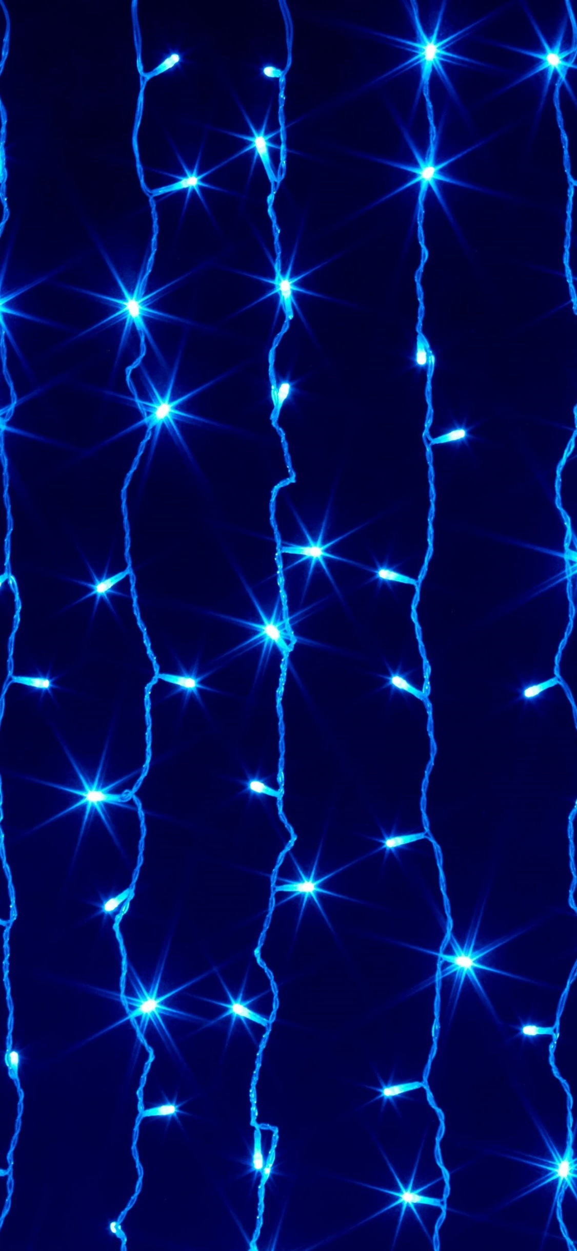 Обои гирлянда, синий, занавес, электрик, свет в разрешении 1125x2436