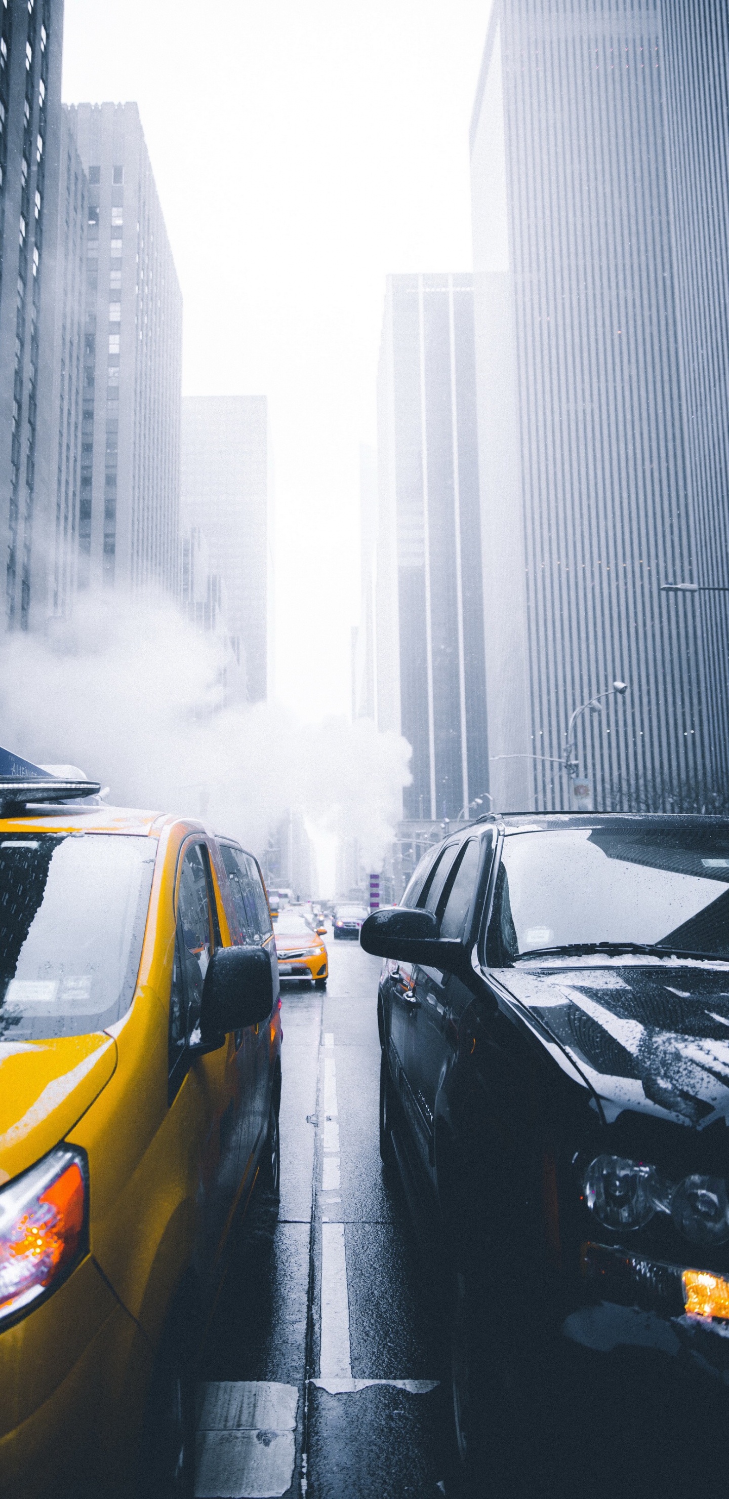 Обои рокфеллеровский центр, легковые автомобили, НьюЙорк, автомобильное освещение, небоскреб в разрешении 1440x2960