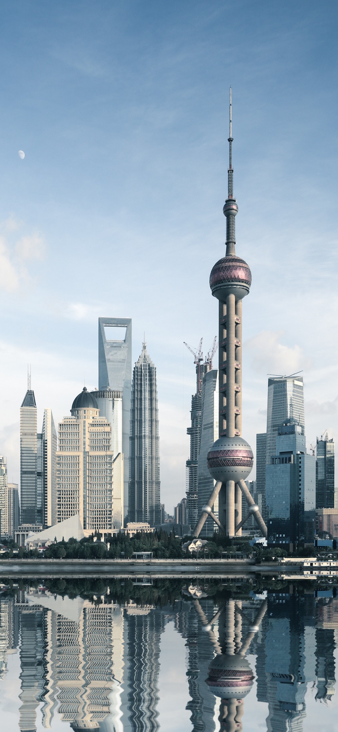 Обои линия горизонта, городской пейзаж, город, небоскреб, городской район в разрешении 1125x2436