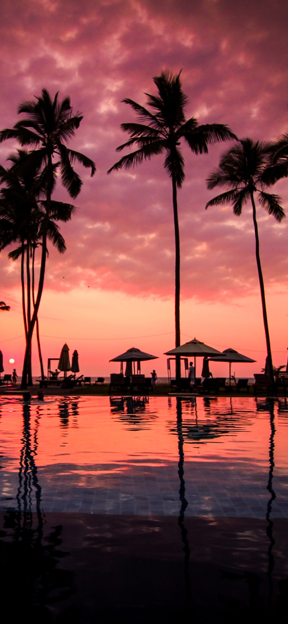 Обои облако, вода, атмосфера, дневное время, послесвечение в разрешении 1125x2436