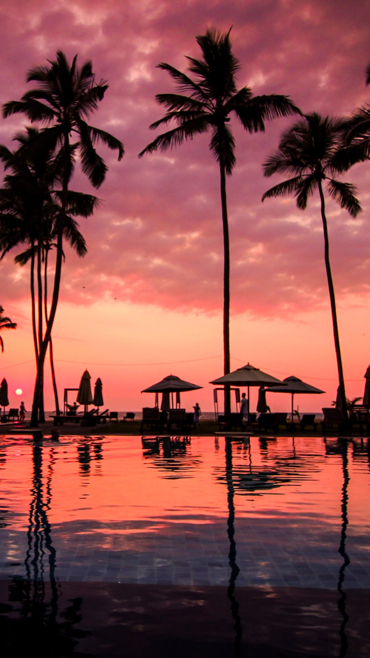 Обои облако, вода, атмосфера, дневное время, послесвечение в разрешении 750x1334