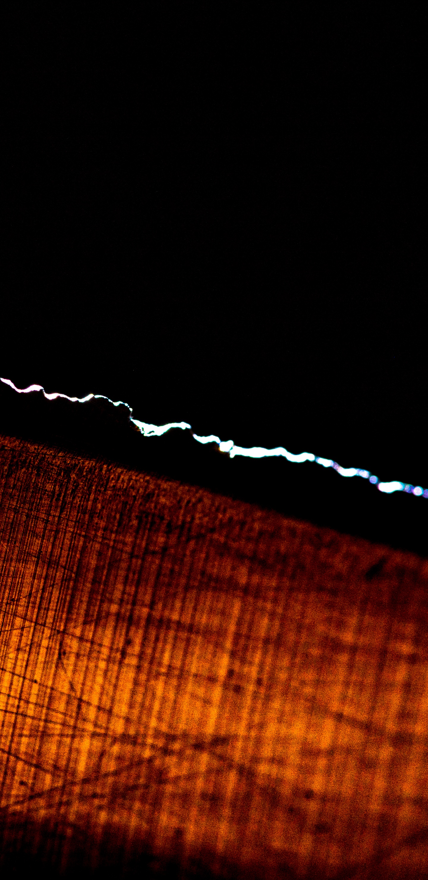 Обои темнота, макро, линия, ночь, вода в разрешении 1440x2960