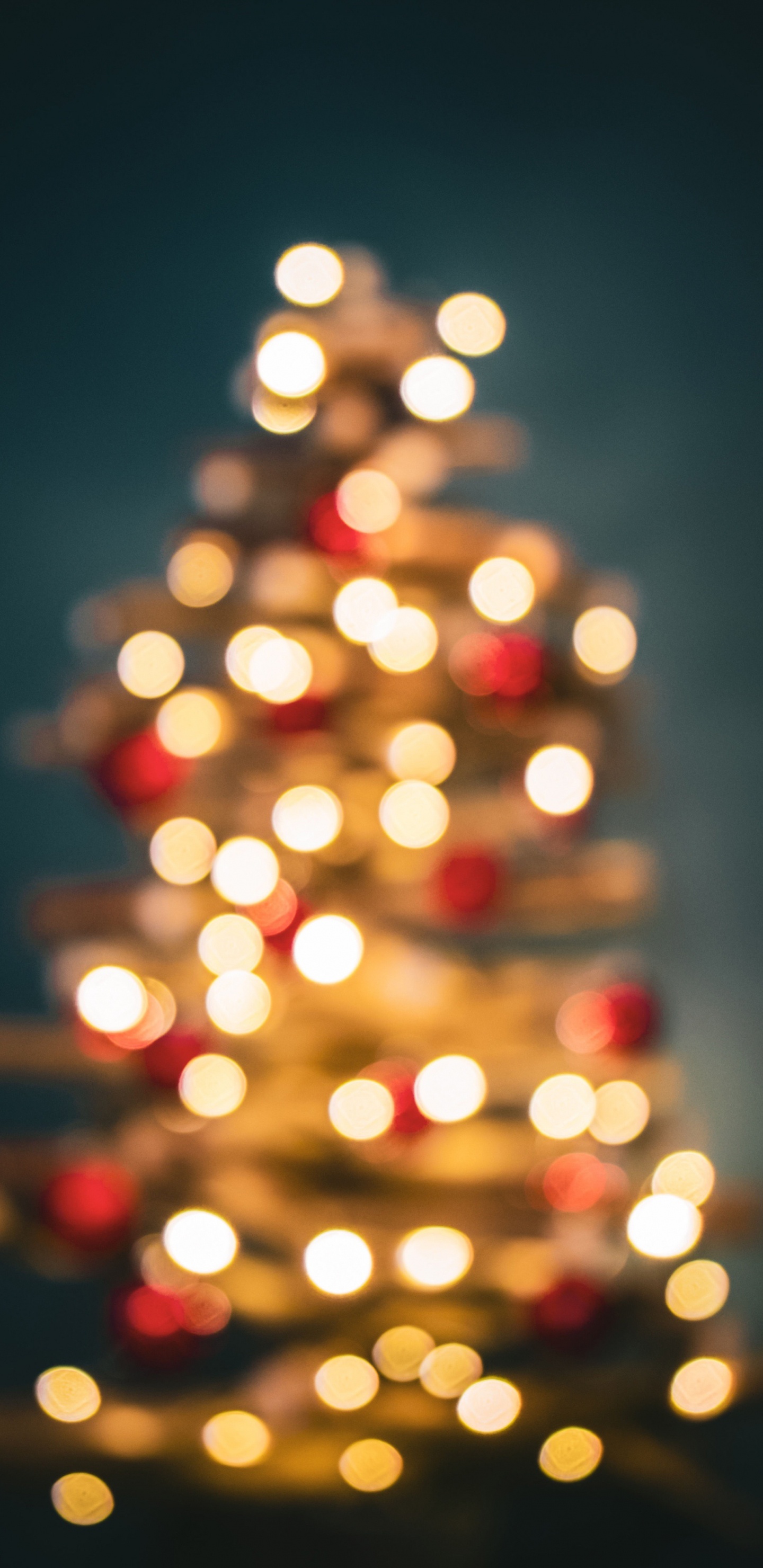 Обои Новый год, Рождество, елка, Рождественский день, Рождественские огни в разрешении 1440x2960