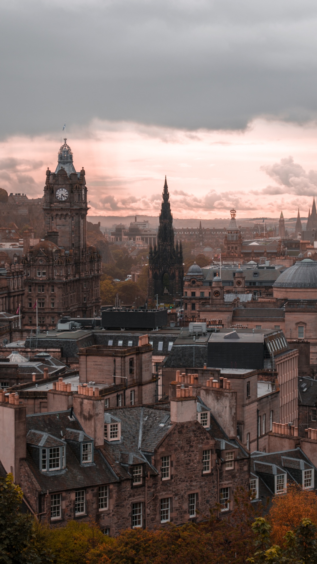 Обои памятник дугалду стюарту, городской район, город, городок, ориентир в разрешении 1080x1920