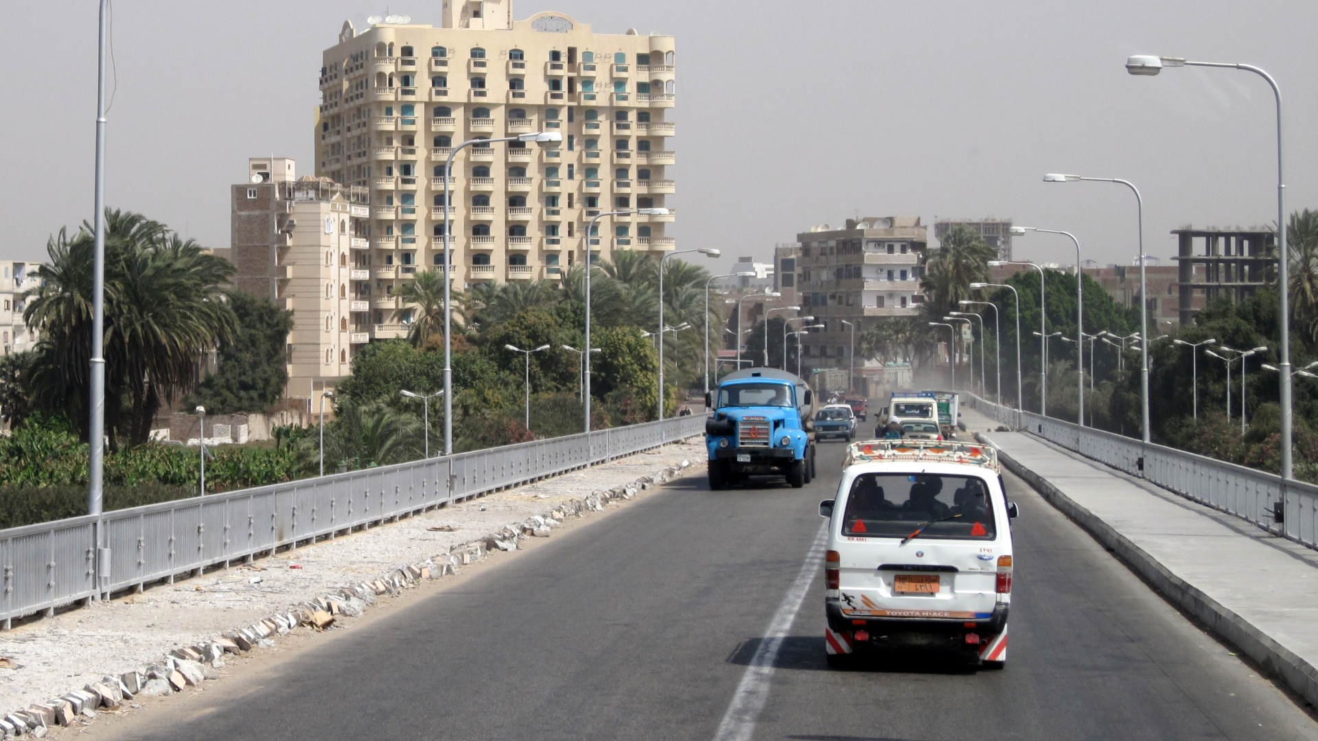 Обои Кена, Нил, город, дорога, переулок в разрешении 1920x1080