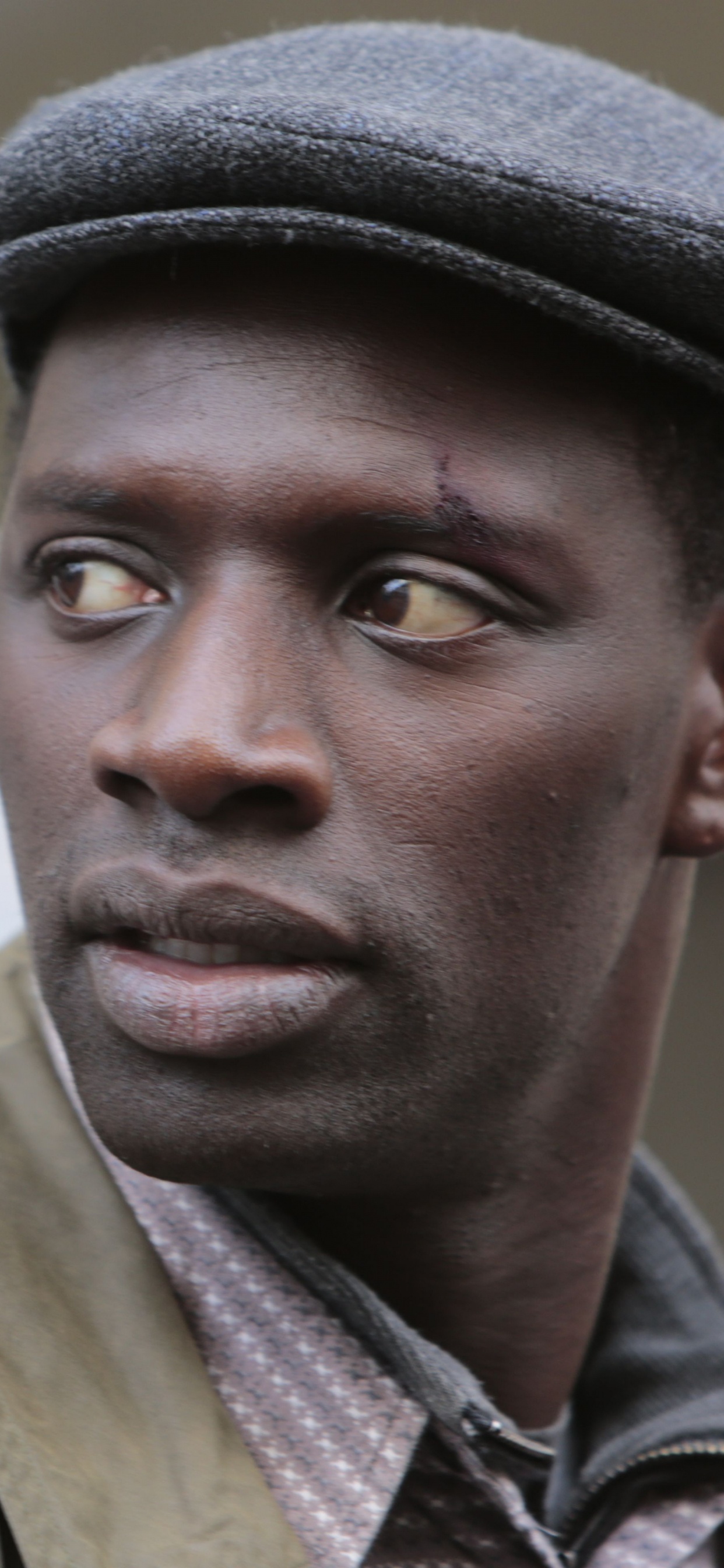 Обои Омар Си, самба, Оливье Накаш РИЦ Толедано, актер, лоб в разрешении 1242x2688