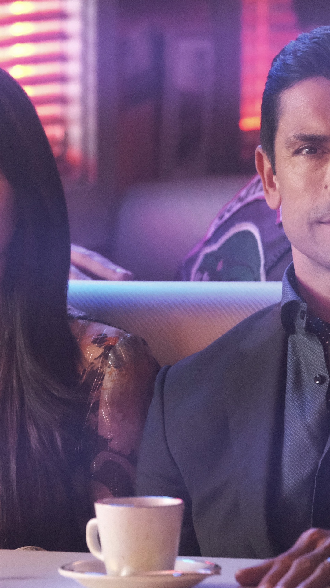 Обои Riverdale Hiram Lodge, Марк консуэле, Марисоль Николс, Ривердейл, Хирам Лодж в разрешении 1080x1920