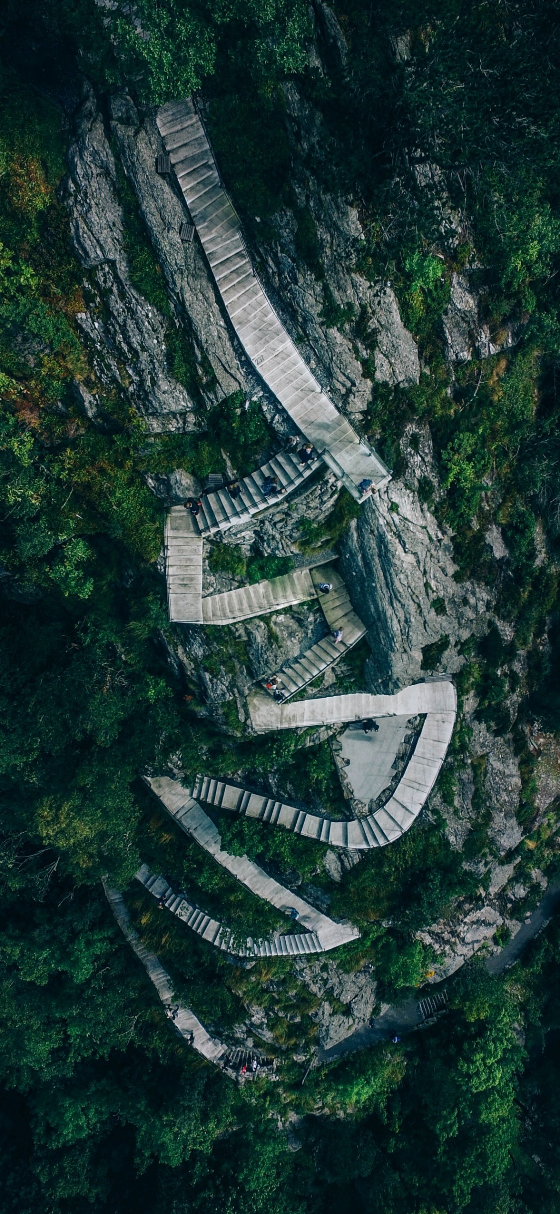 Обои мотивация оставаться сосредоточенным, мотивация, человек, вода, гидроресурсы в разрешении 1125x2436