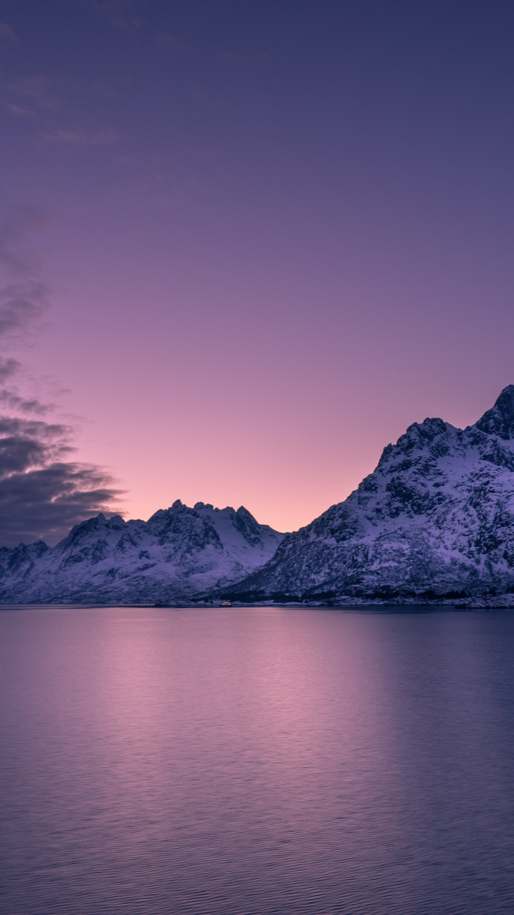 Обои природа, синий, гора, горный рельеф, горный хребет в разрешении 750x1334