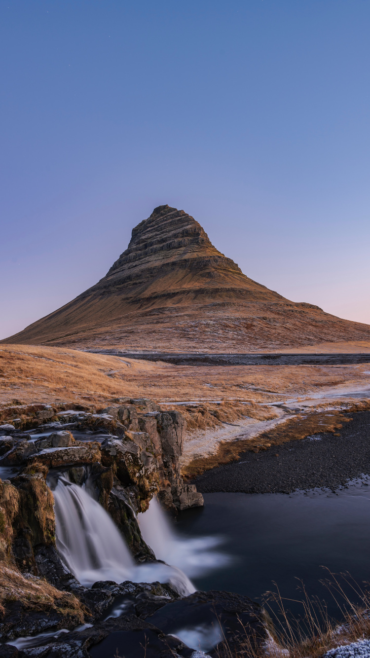 Обои измеритель, Вади, вода, гидроресурсы, природный ландшафт в разрешении 750x1334