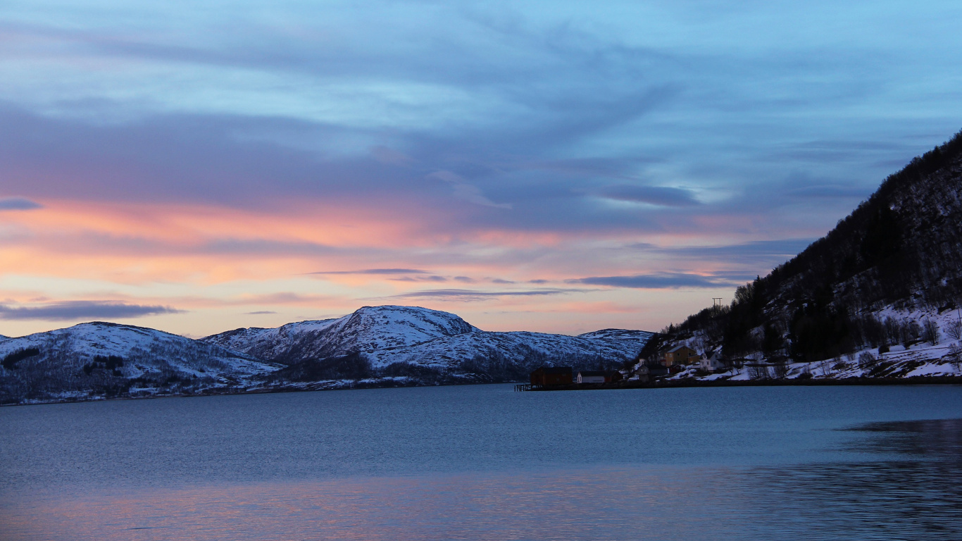 Обои закат, фьорд, горный хребет, природа, гора в разрешении 1366x768