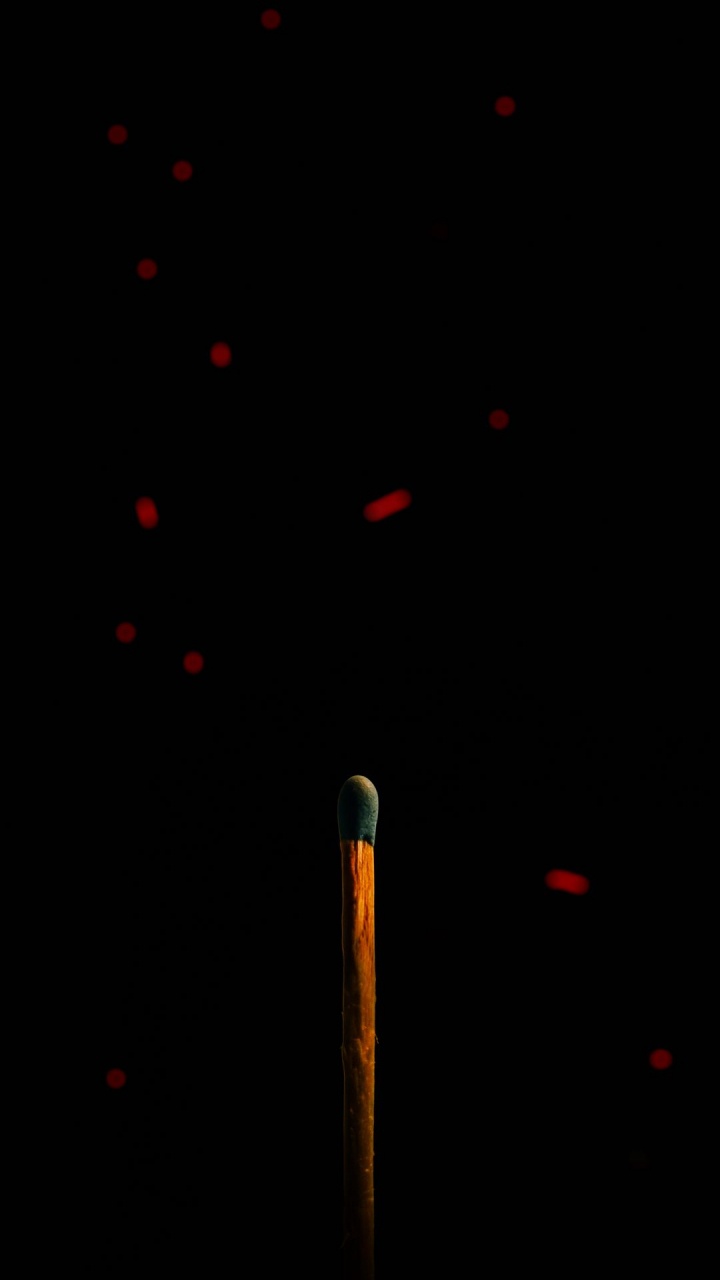 Обои темнота, газ, полночь, космос, пурпурный цвет в разрешении 720x1280