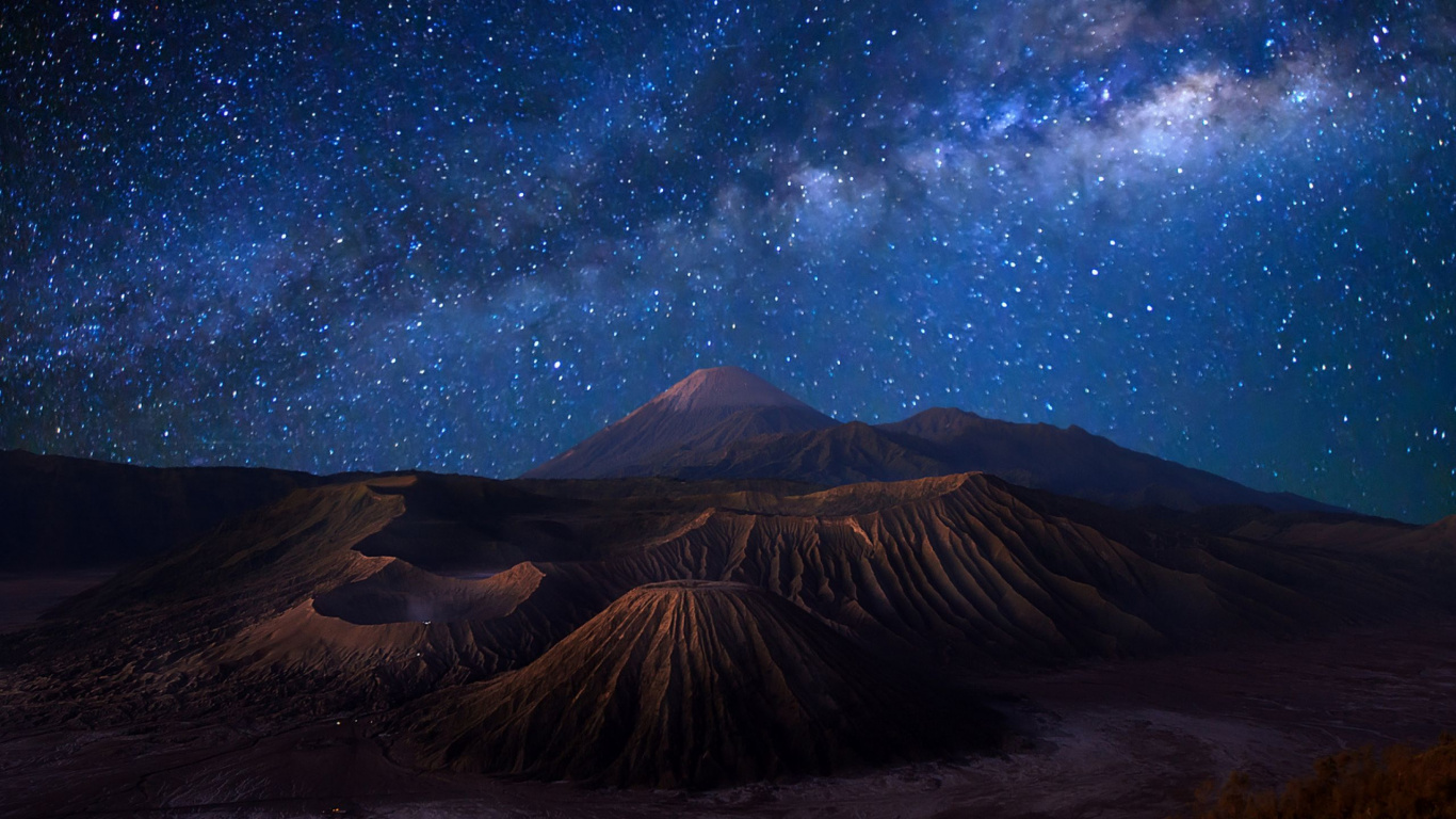 Обои Млечный Путь, Гора Бромо, вулкан, природа, звезда в разрешении 1366x768