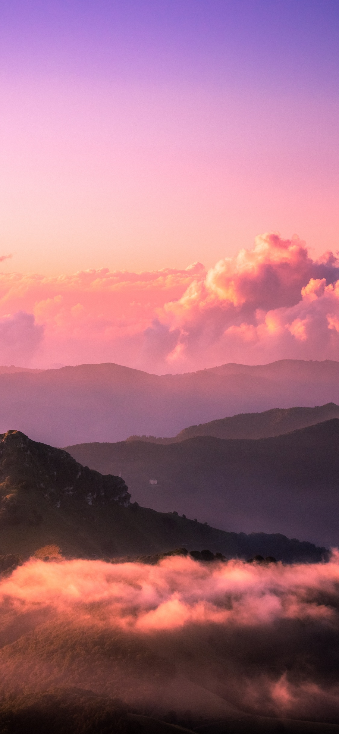 Обои облако, природа, послесвечение, горный рельеф, гора в разрешении 1125x2436