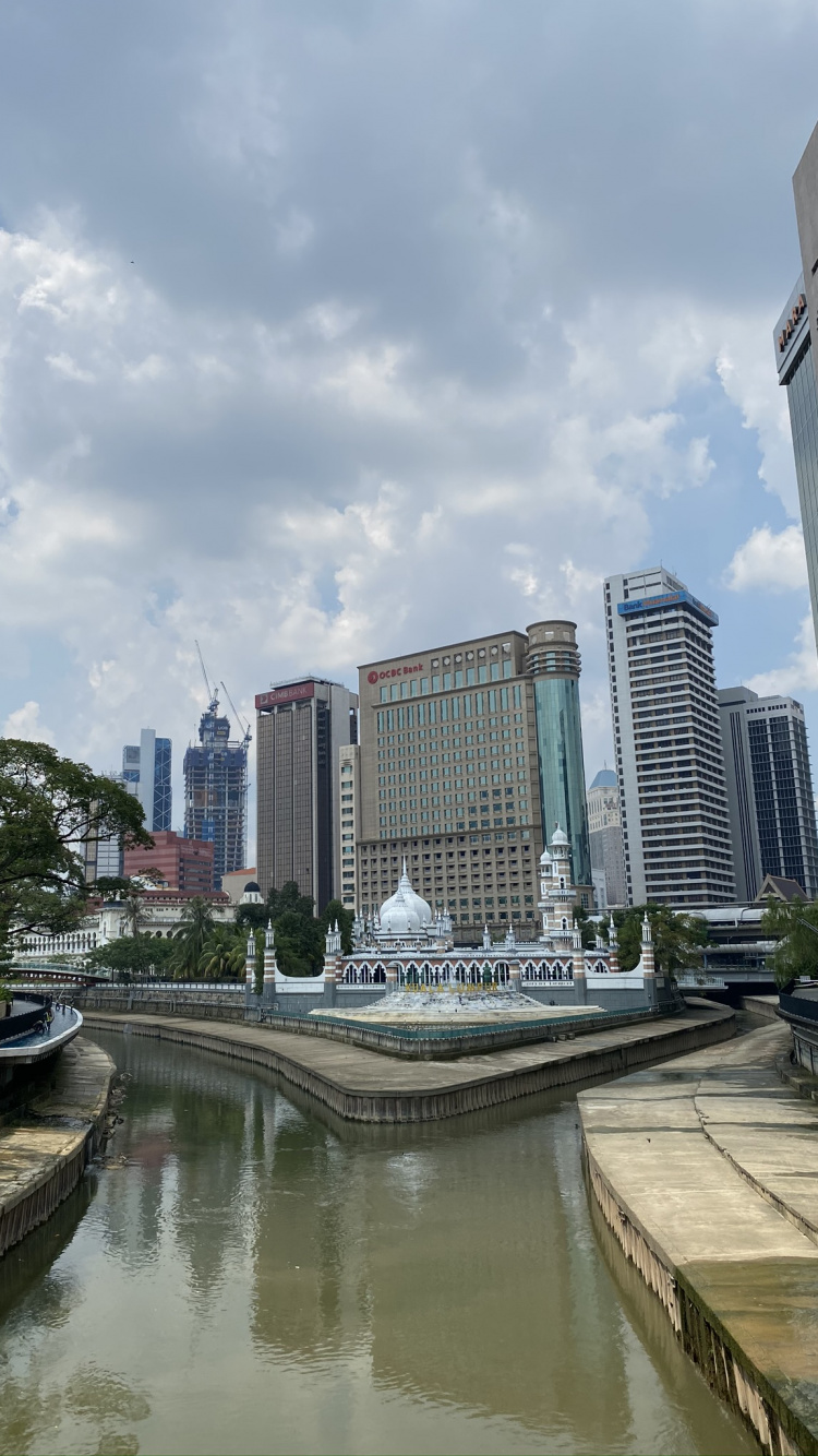 Обои вода, водоем, дневное время, башня, водный путь в разрешении 750x1334