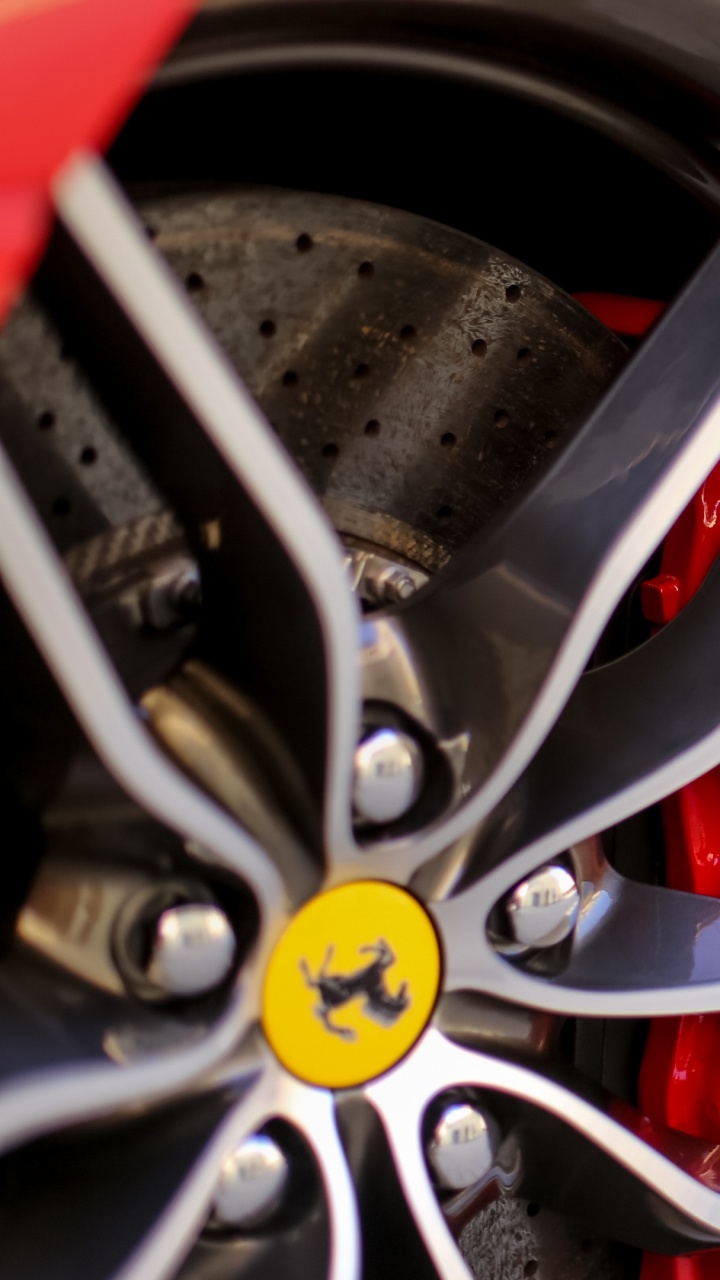 Обои спорткар, Феррари 458, Энзо Феррари, Литые диски, красный цвет в разрешении 720x1280