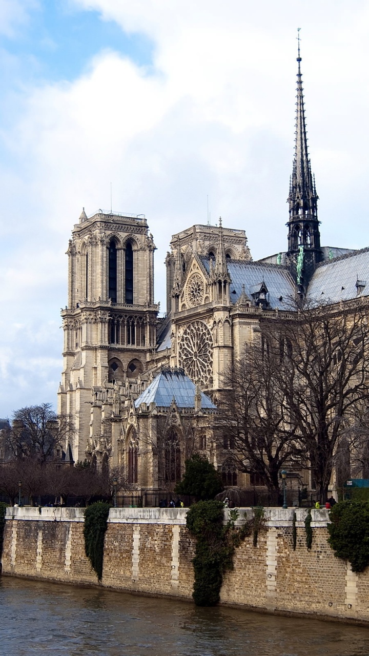 Обои НотрДам де Пари, водный путь, собор, здание, церковь в разрешении 720x1280